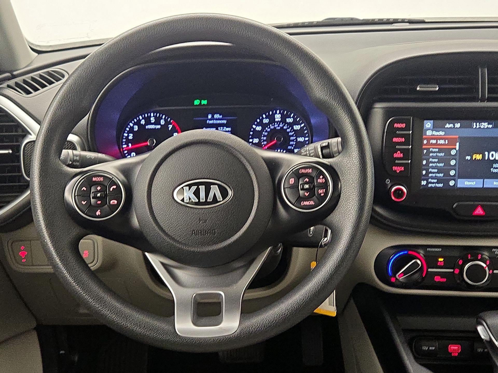 Thumbnail: 2020 Kia Soul - 10
