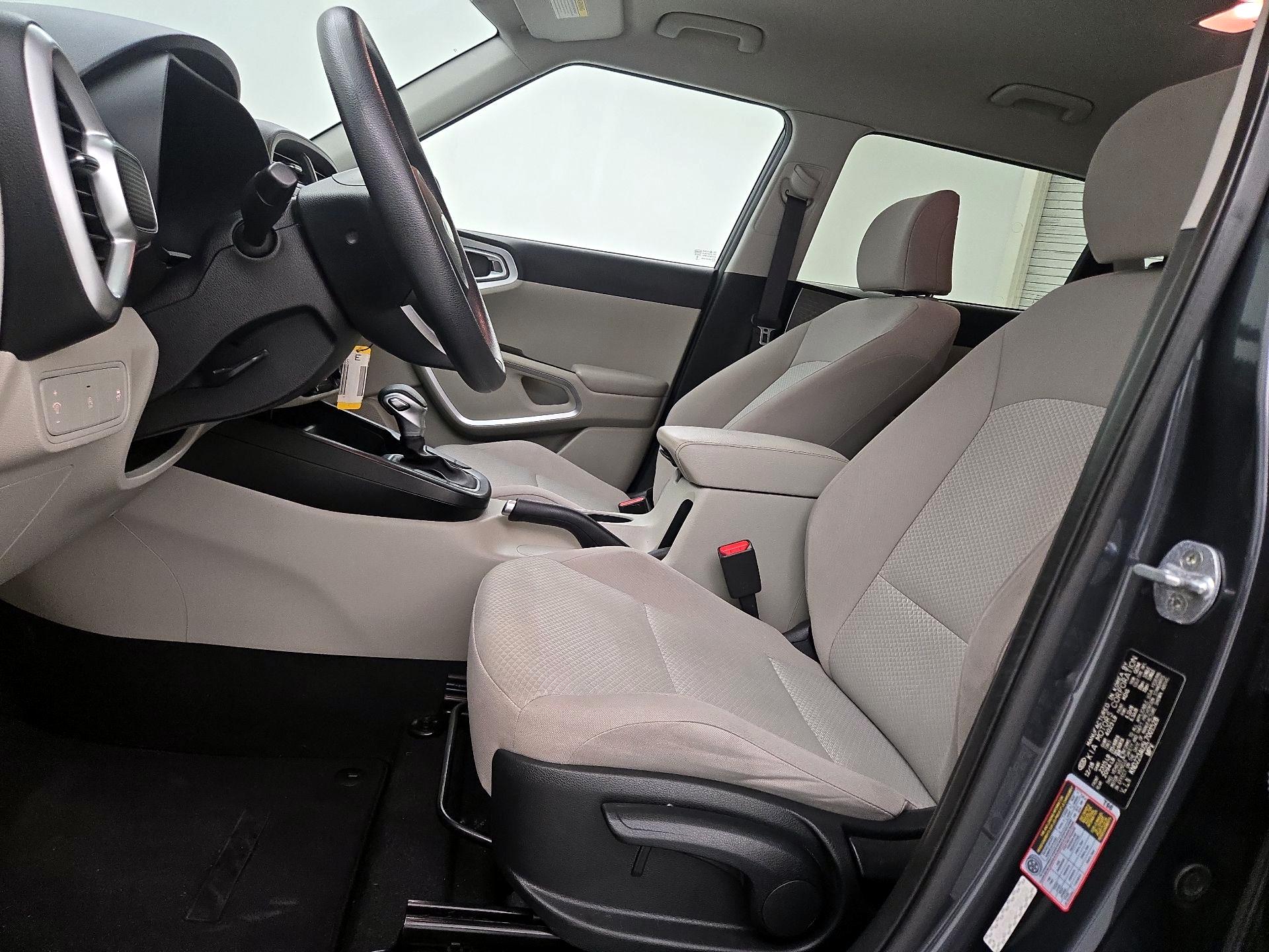 Thumbnail: 2020 Kia Soul - 11