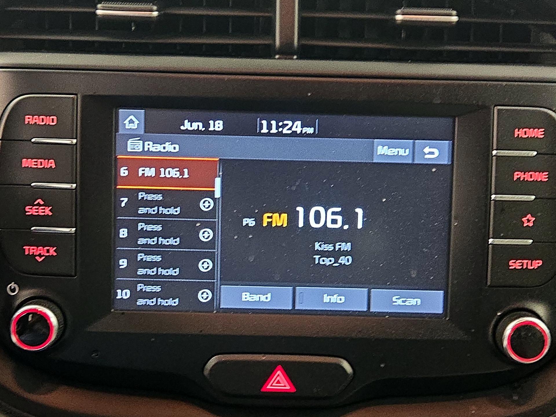 Thumbnail: 2020 Kia Soul - 15