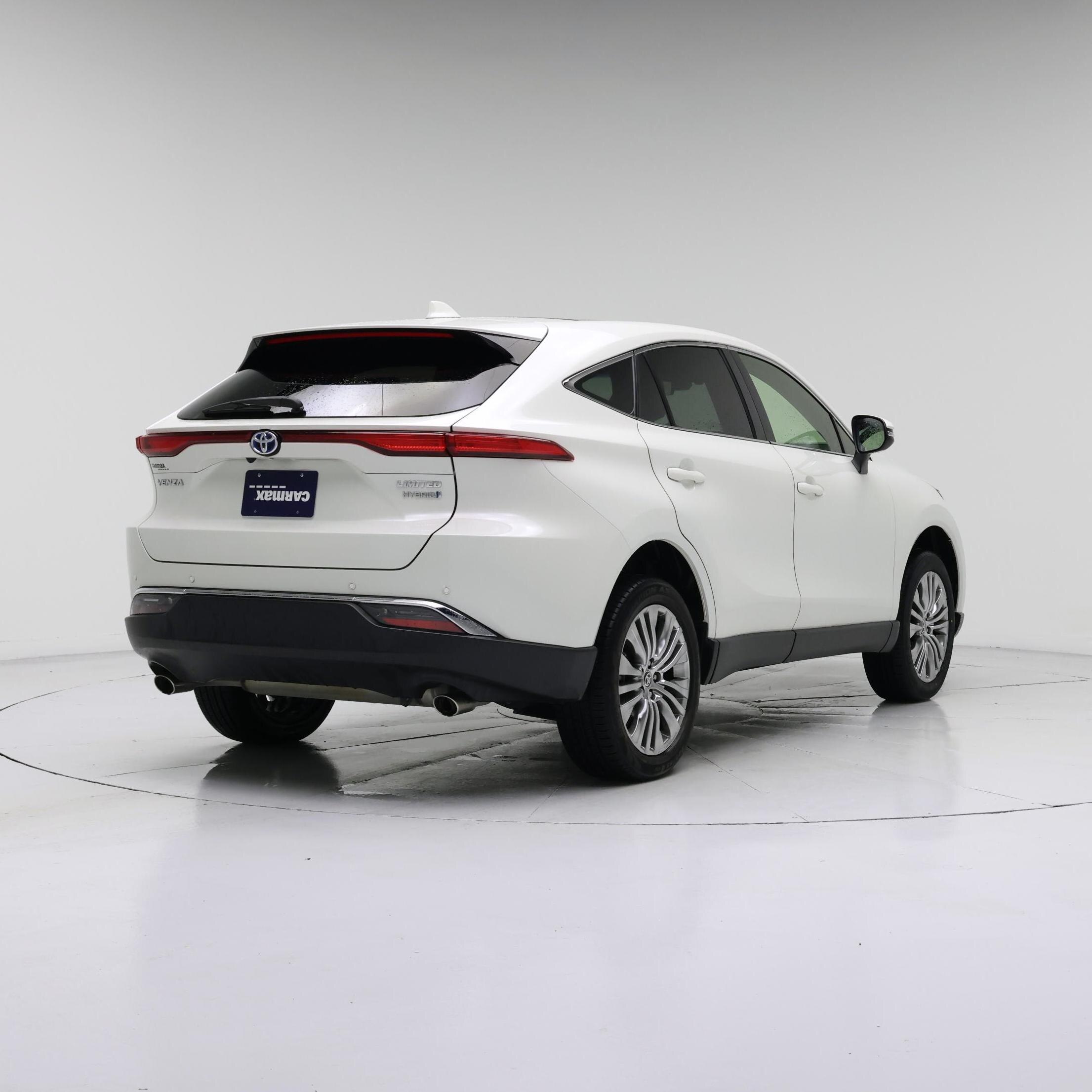 Thumbnail: 2022 Toyota Venza - 8