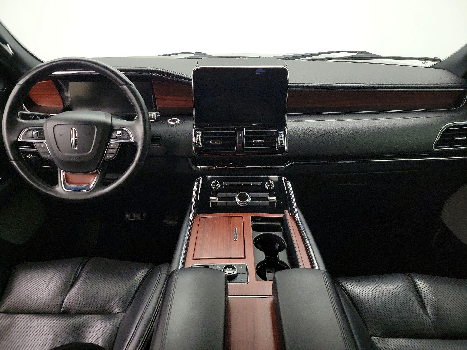 Thumbnail: 2020 Lincoln Navigator - 9