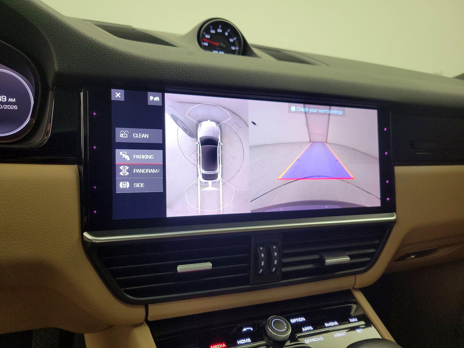 Thumbnail: 2021 Porsche Cayenne - 15