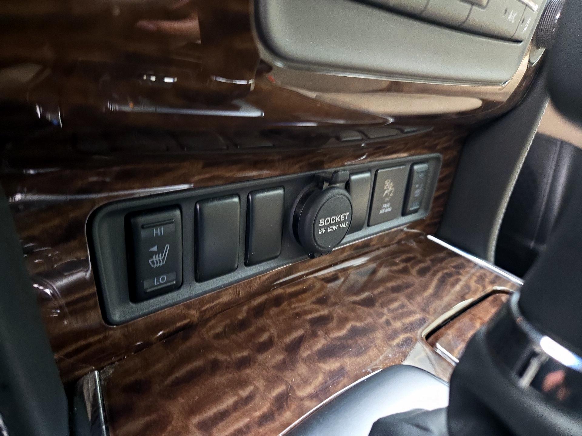 Thumbnail: 2017 Nissan Armada - 19