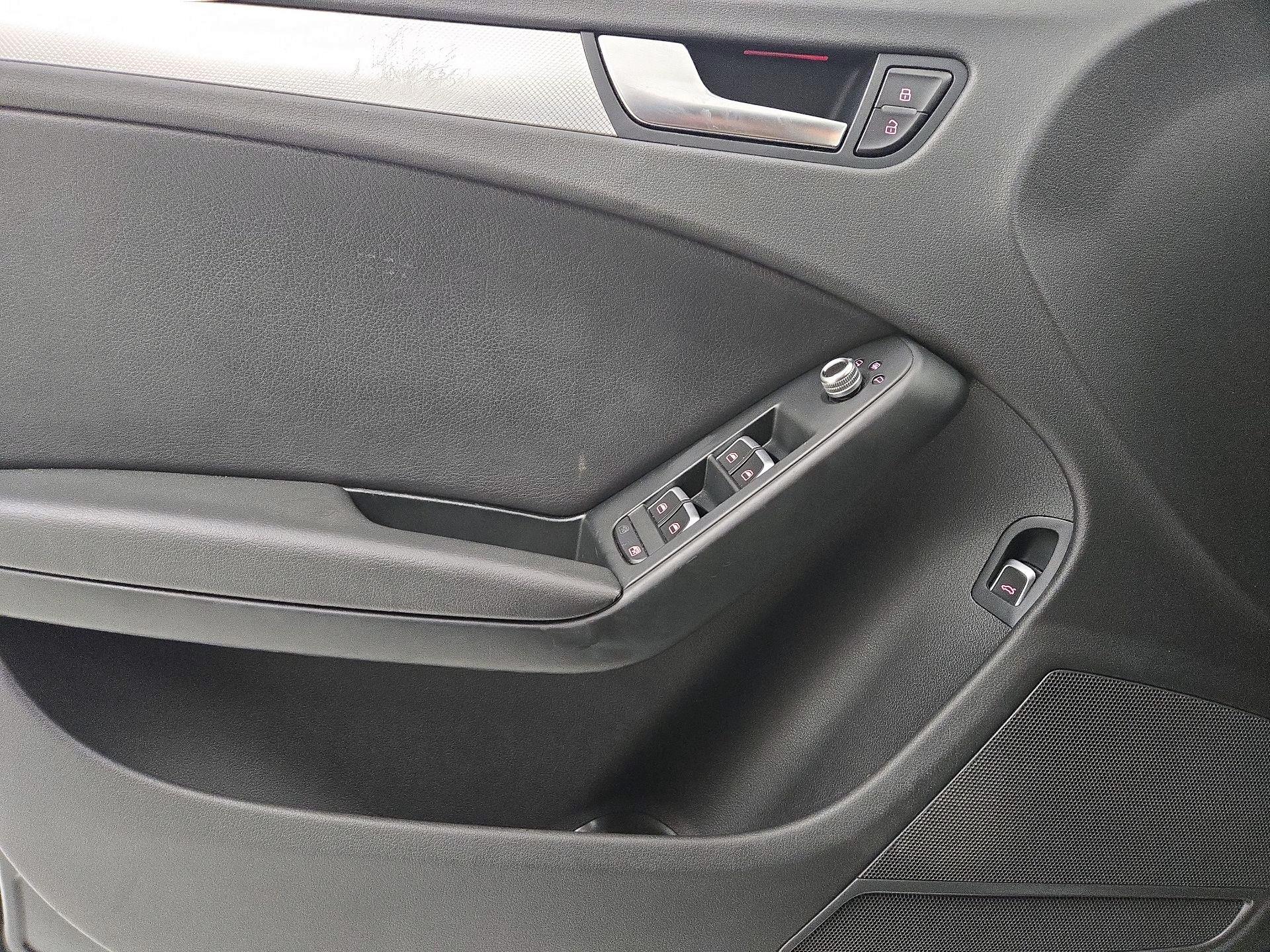 Thumbnail: 2015 Audi A4 - 12
