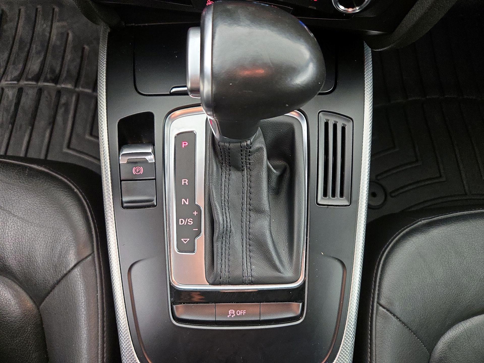 Thumbnail: 2015 Audi A4 - 16
