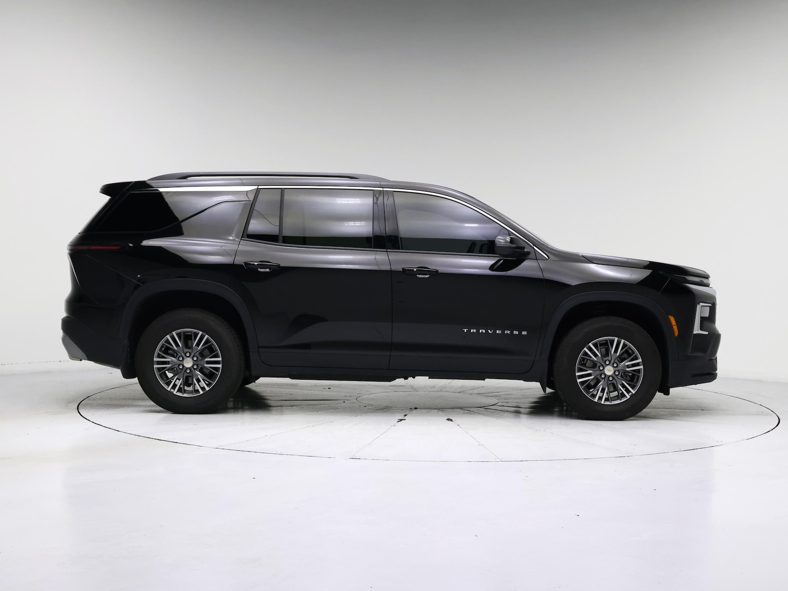 2026 Chevrolet Traverse LT - Photo 8