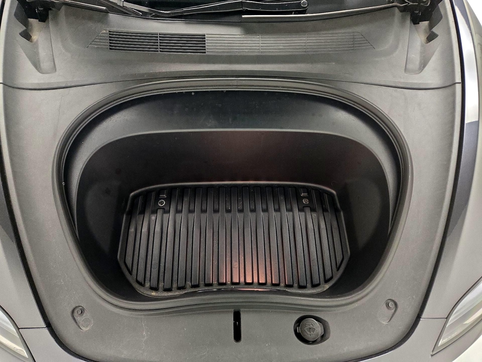 2025 Tesla Model 3 Long Range - Photo 22