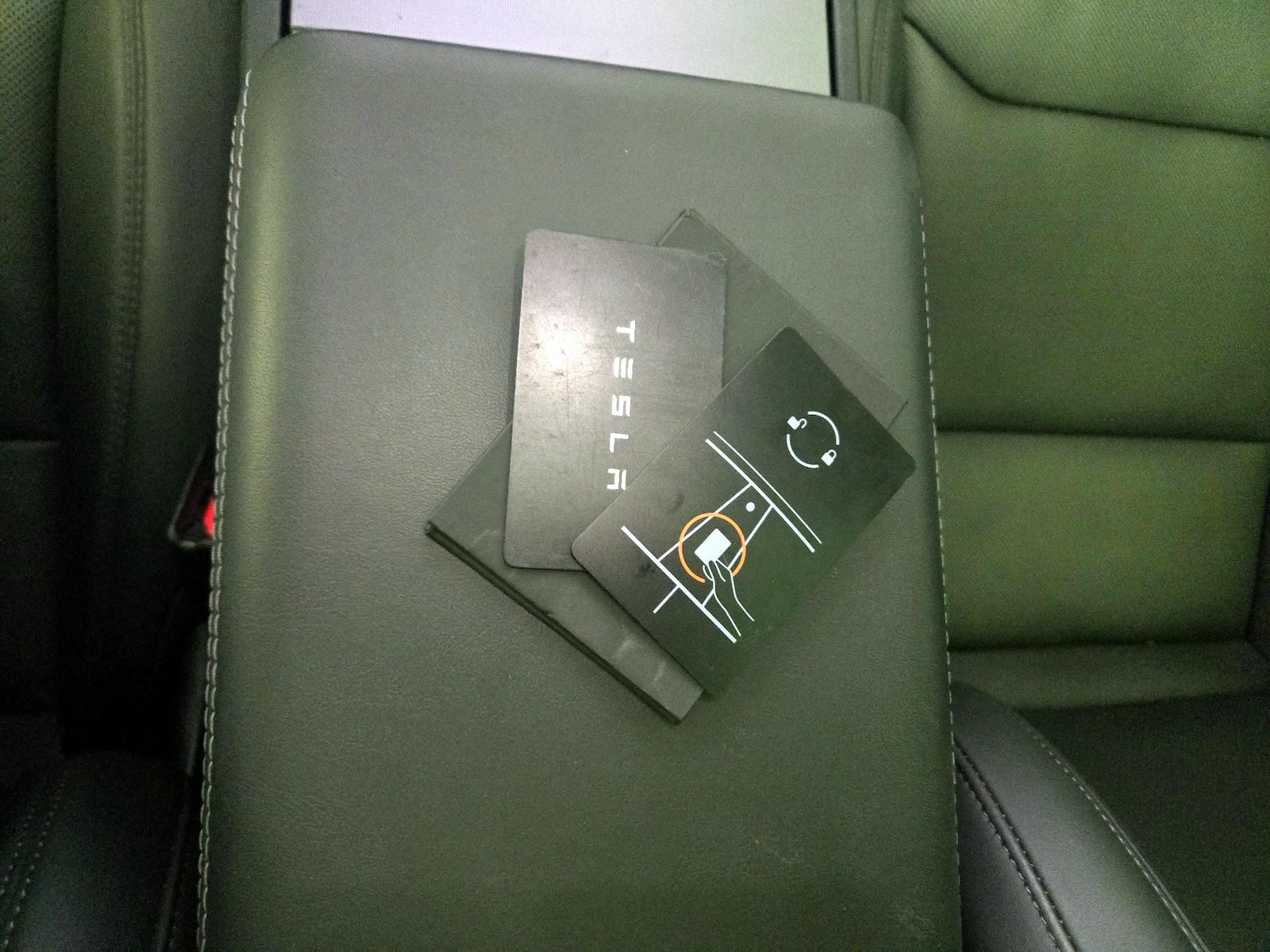 2025 Tesla Model 3 Long Range - Photo 23