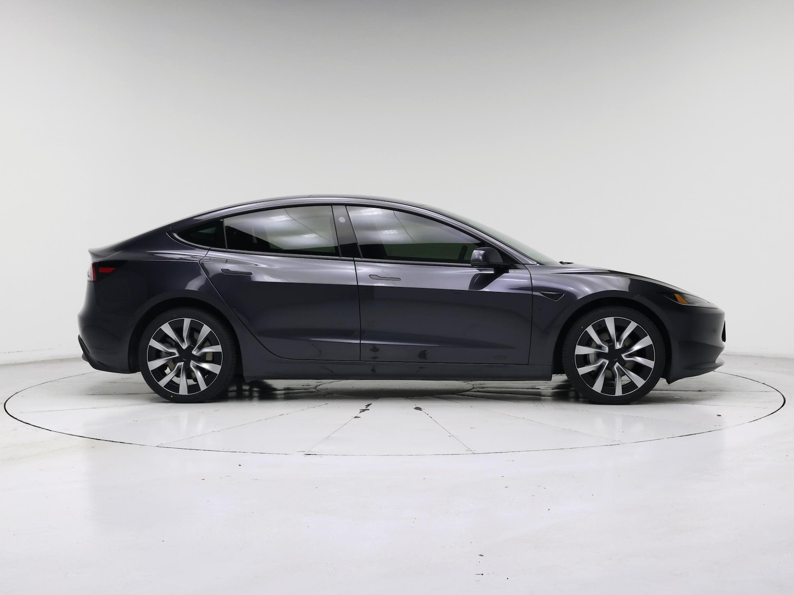 2025 Tesla Model 3 Long Range - Photo 8
