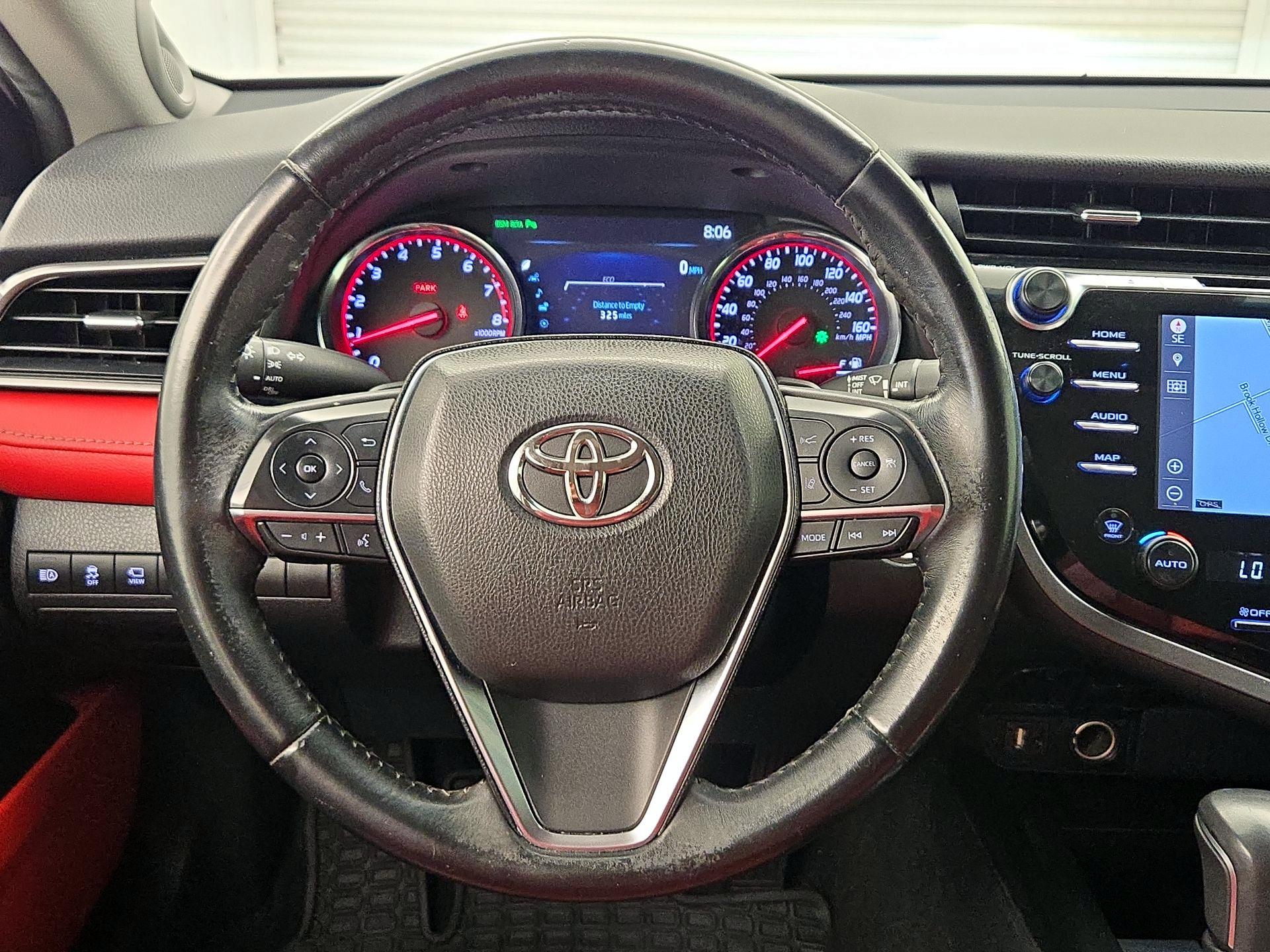 Thumbnail: 2019 Toyota Camry - 10