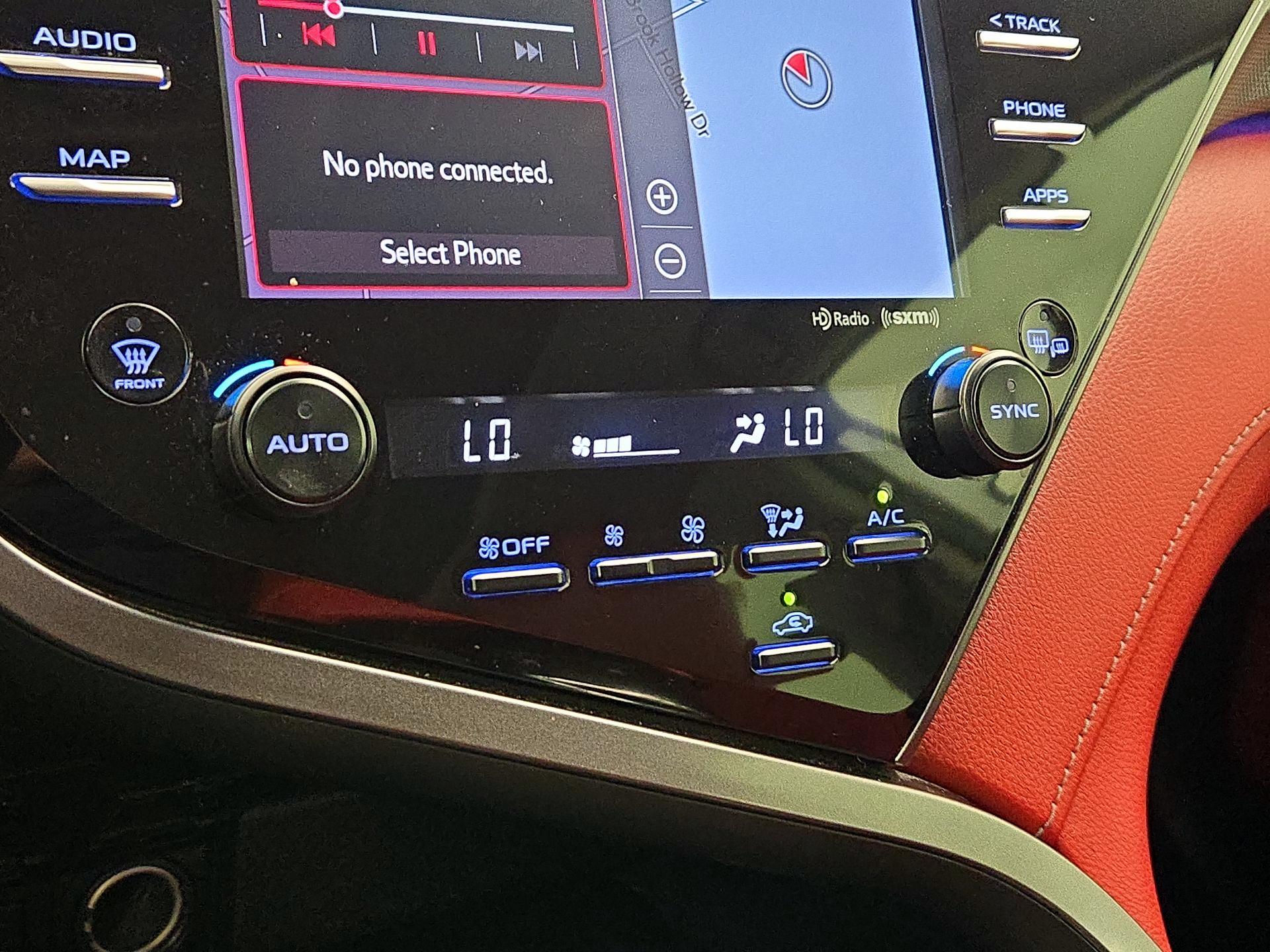 Thumbnail: 2019 Toyota Camry - 17