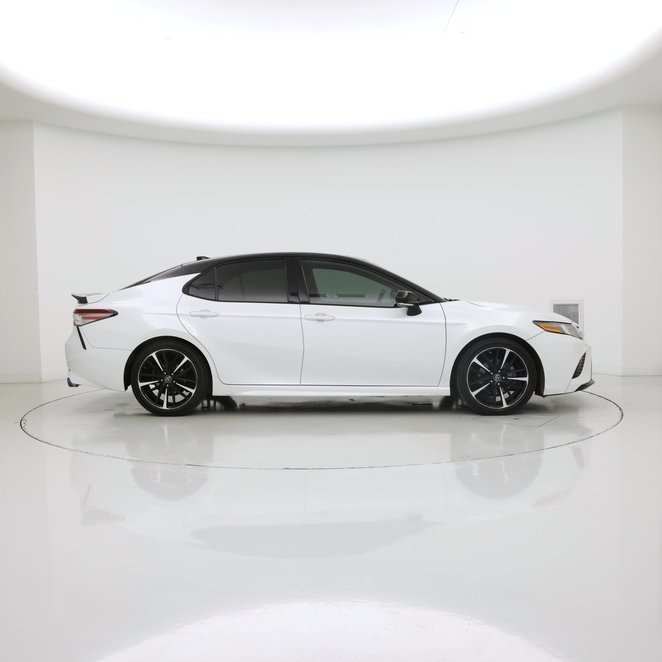 Thumbnail: 2019 Toyota Camry - 7