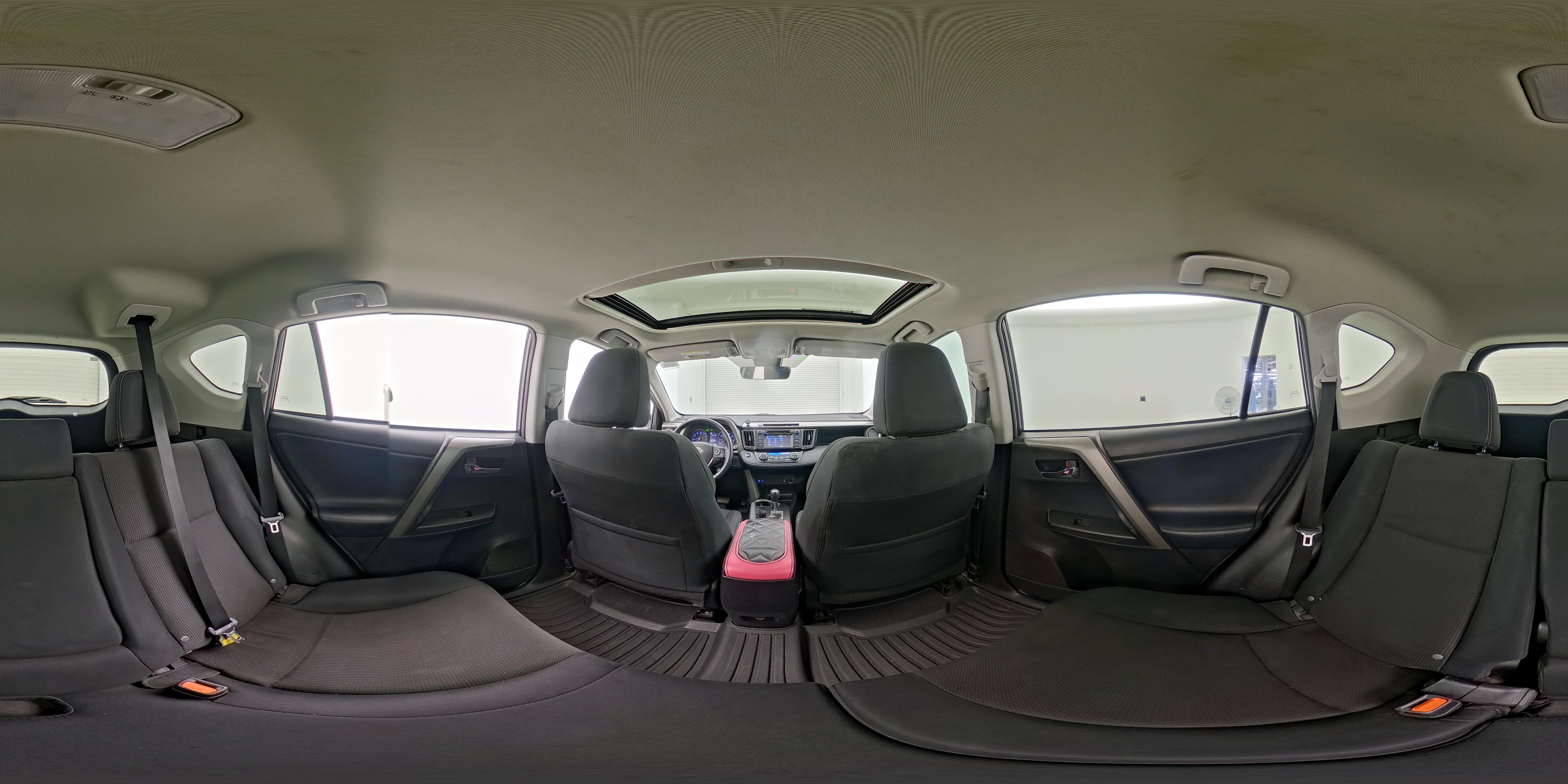 2018 Toyota RAV4 XLE - Photo 26