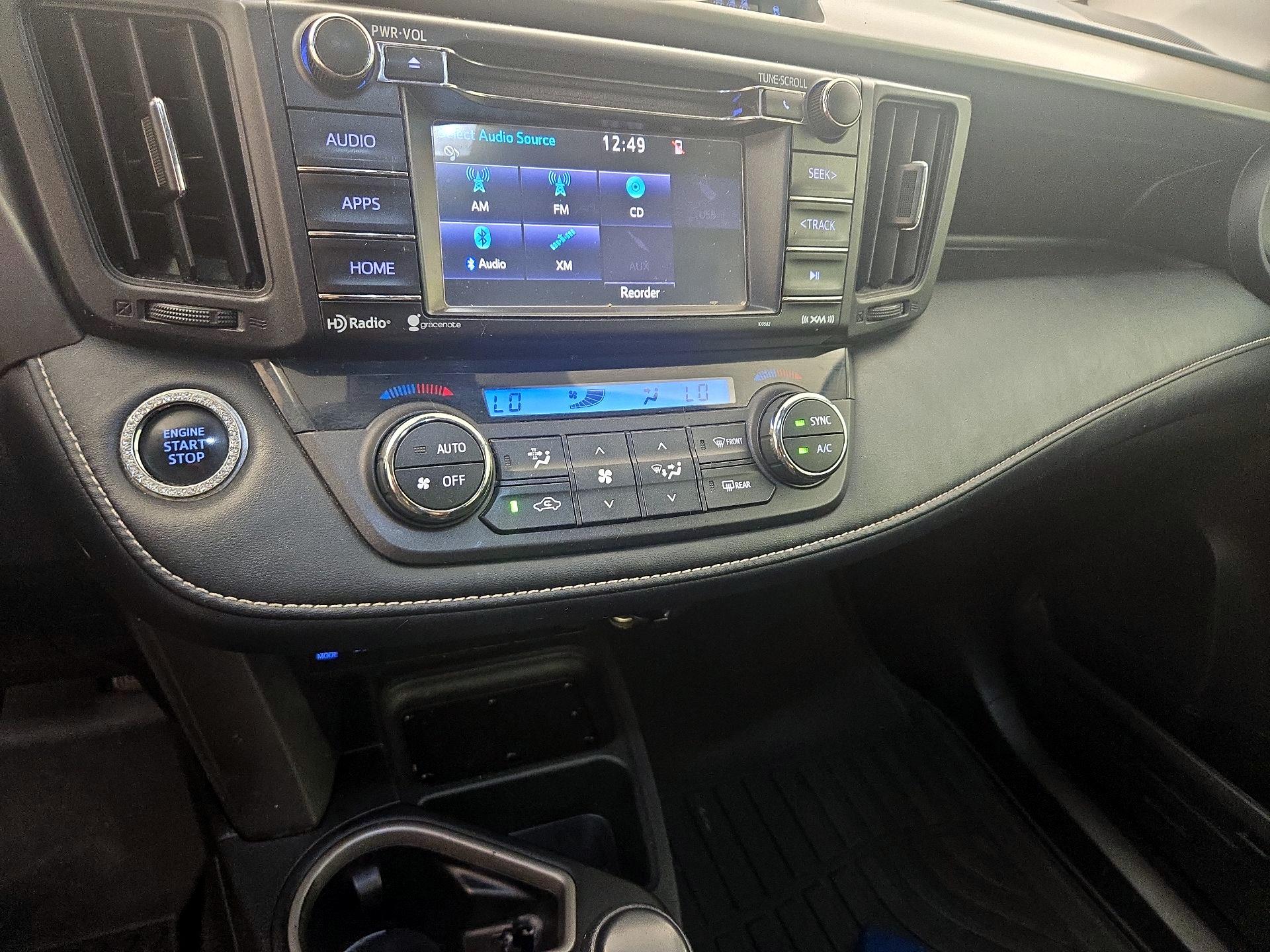 Thumbnail: 2018 Toyota RAV4 - 16