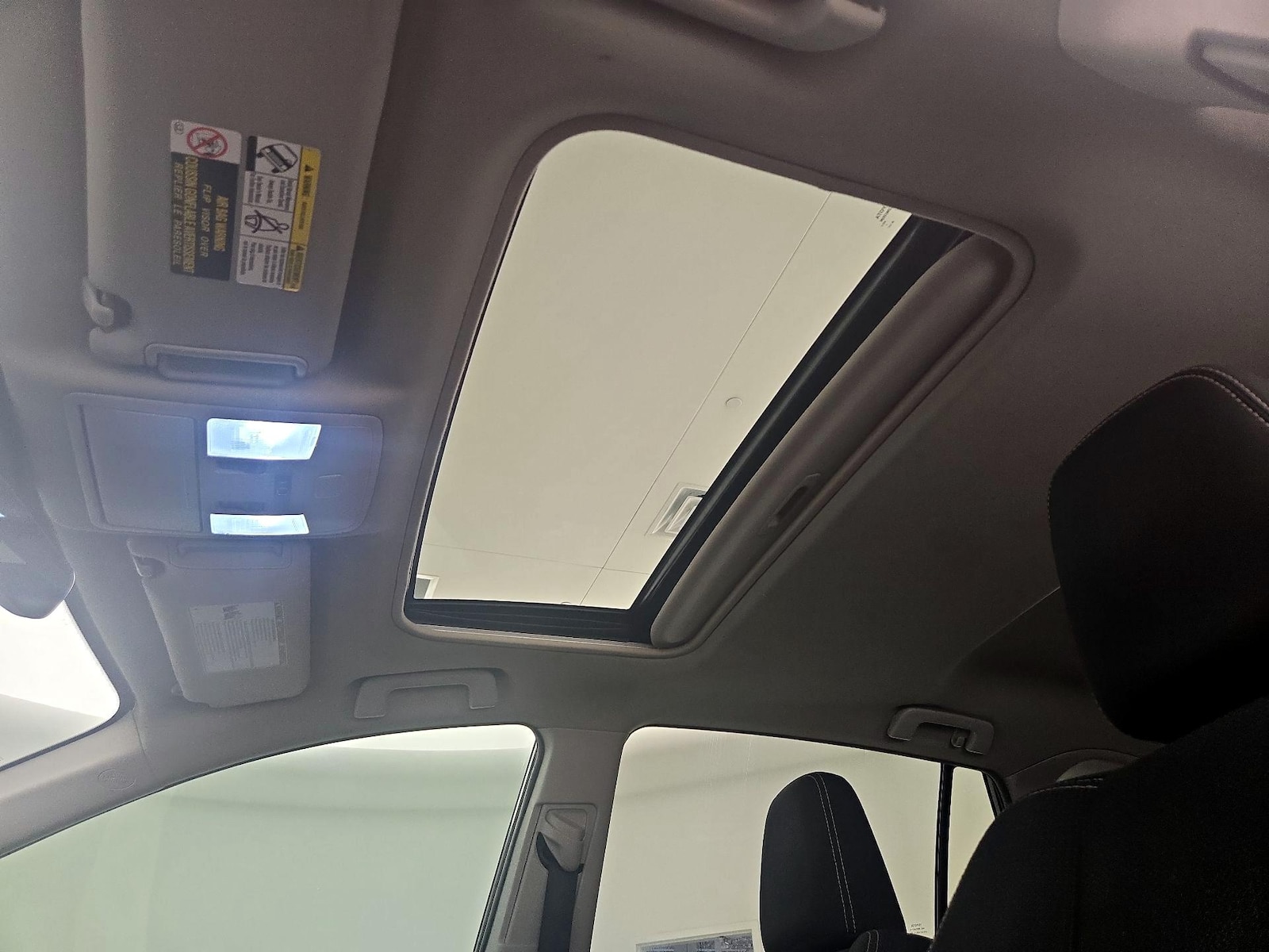 2018 Toyota RAV4 XLE - Photo 20