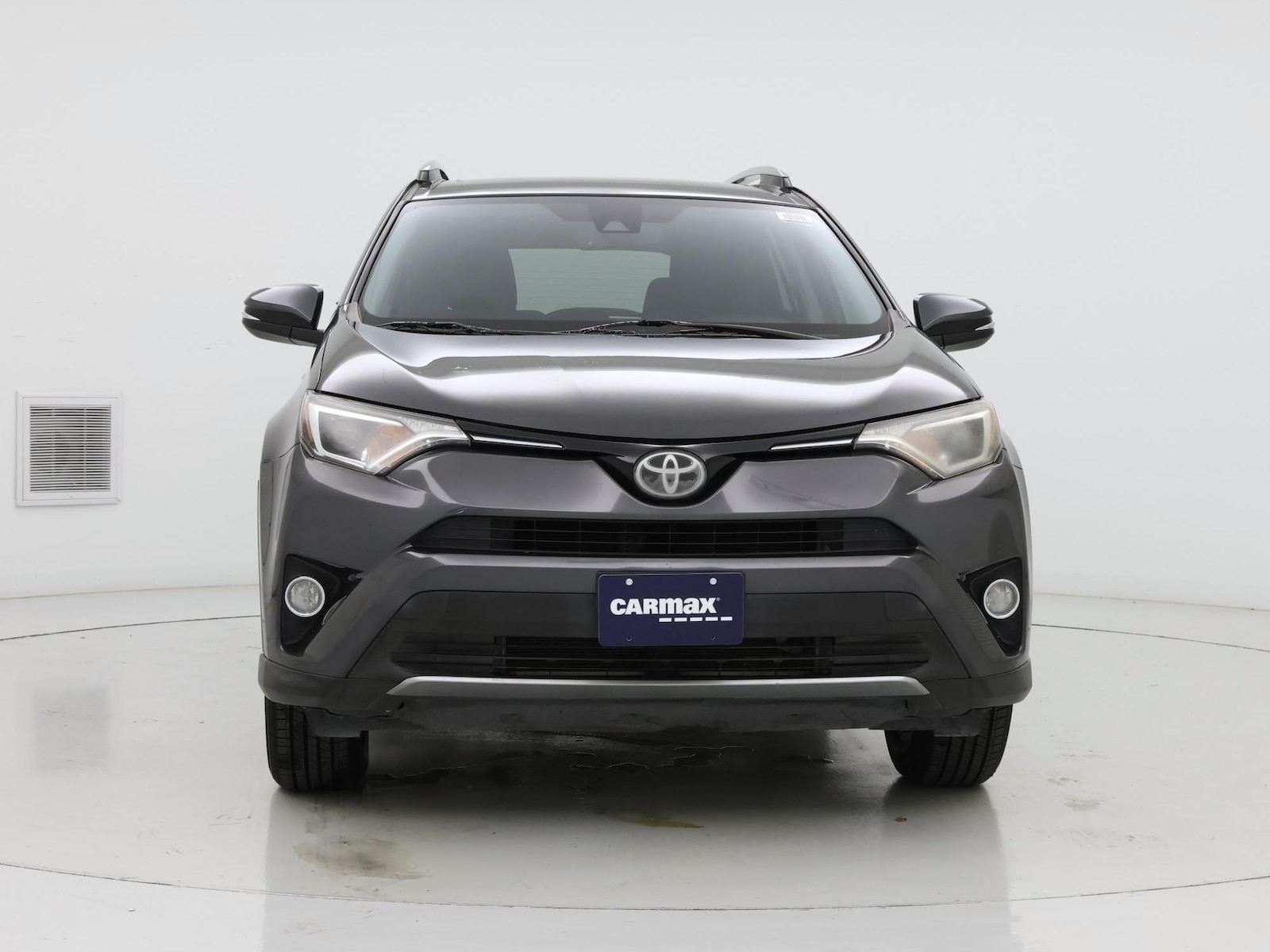2018 Toyota RAV4 XLE - Photo 6