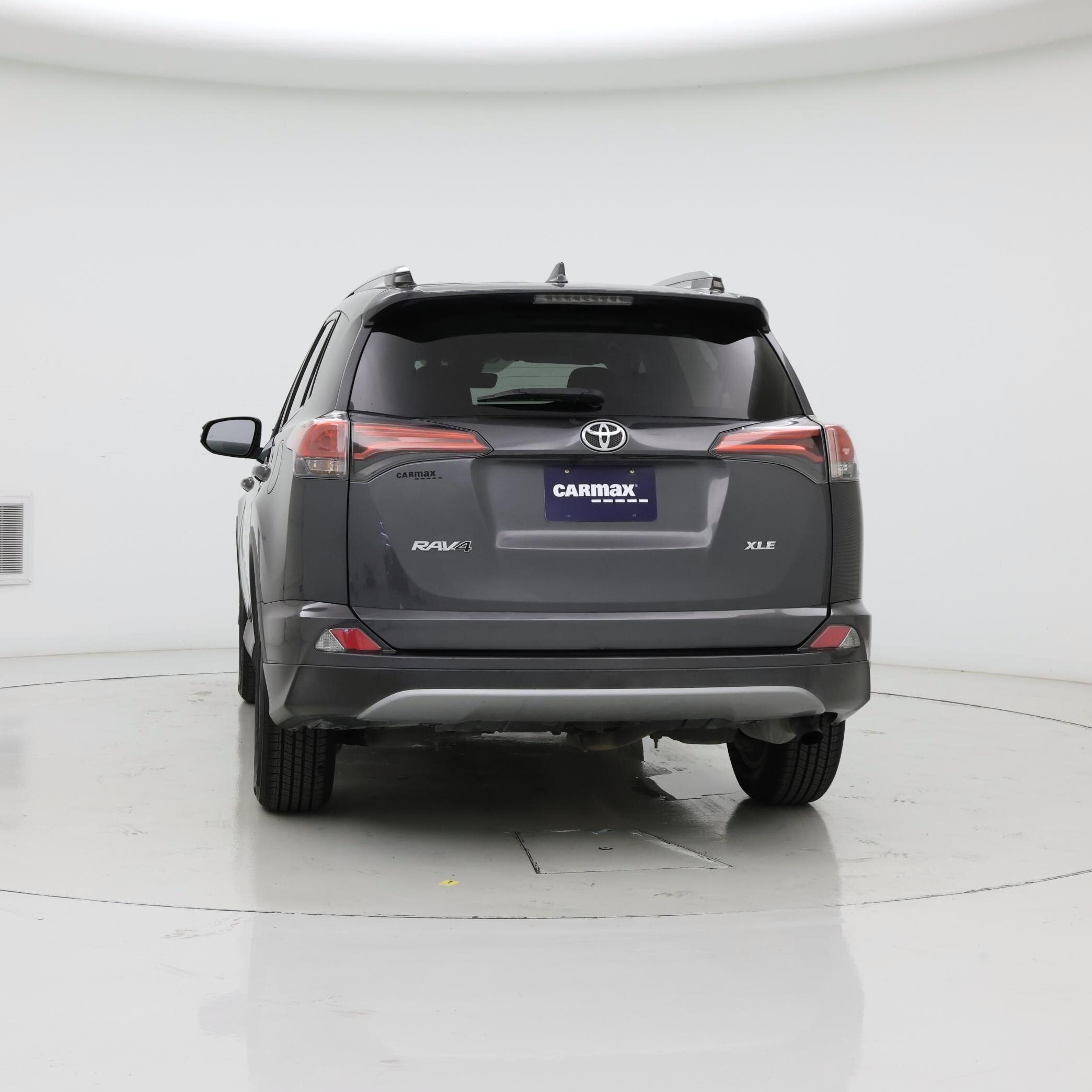 Thumbnail: 2018 Toyota RAV4 - 6