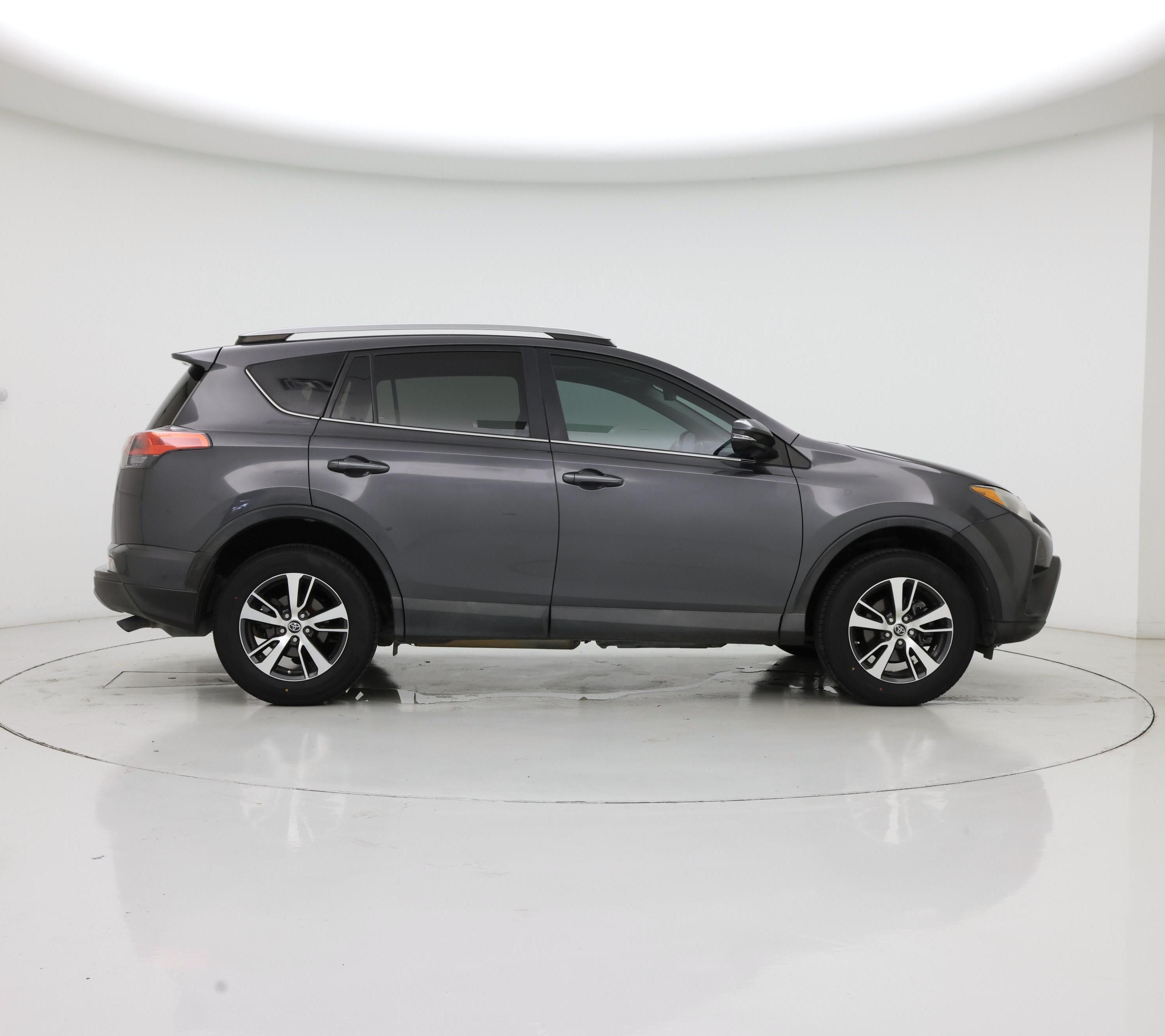 Thumbnail: 2018 Toyota RAV4 - 7