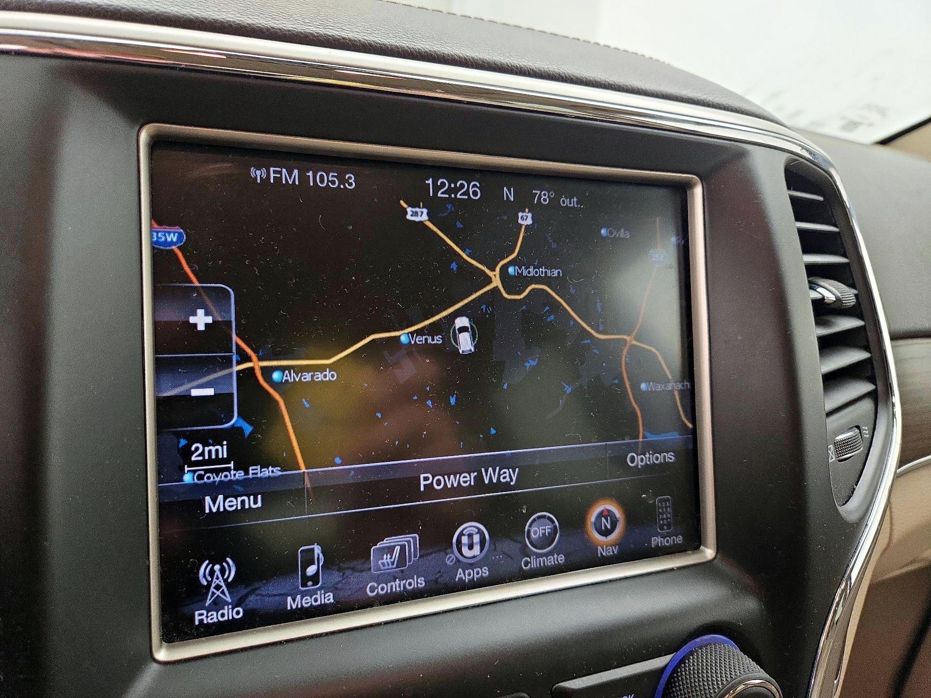 Thumbnail: 2016 Jeep Grand Cherokee - 14