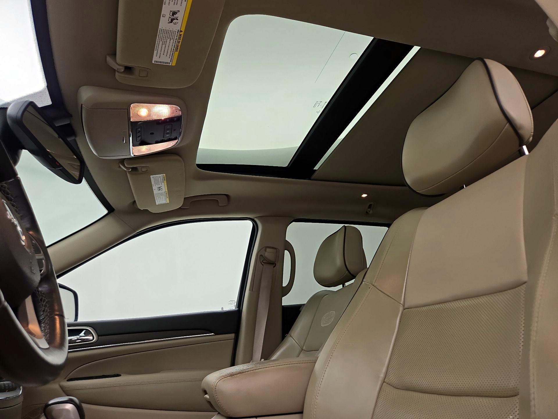 Thumbnail: 2016 Jeep Grand Cherokee - 20
