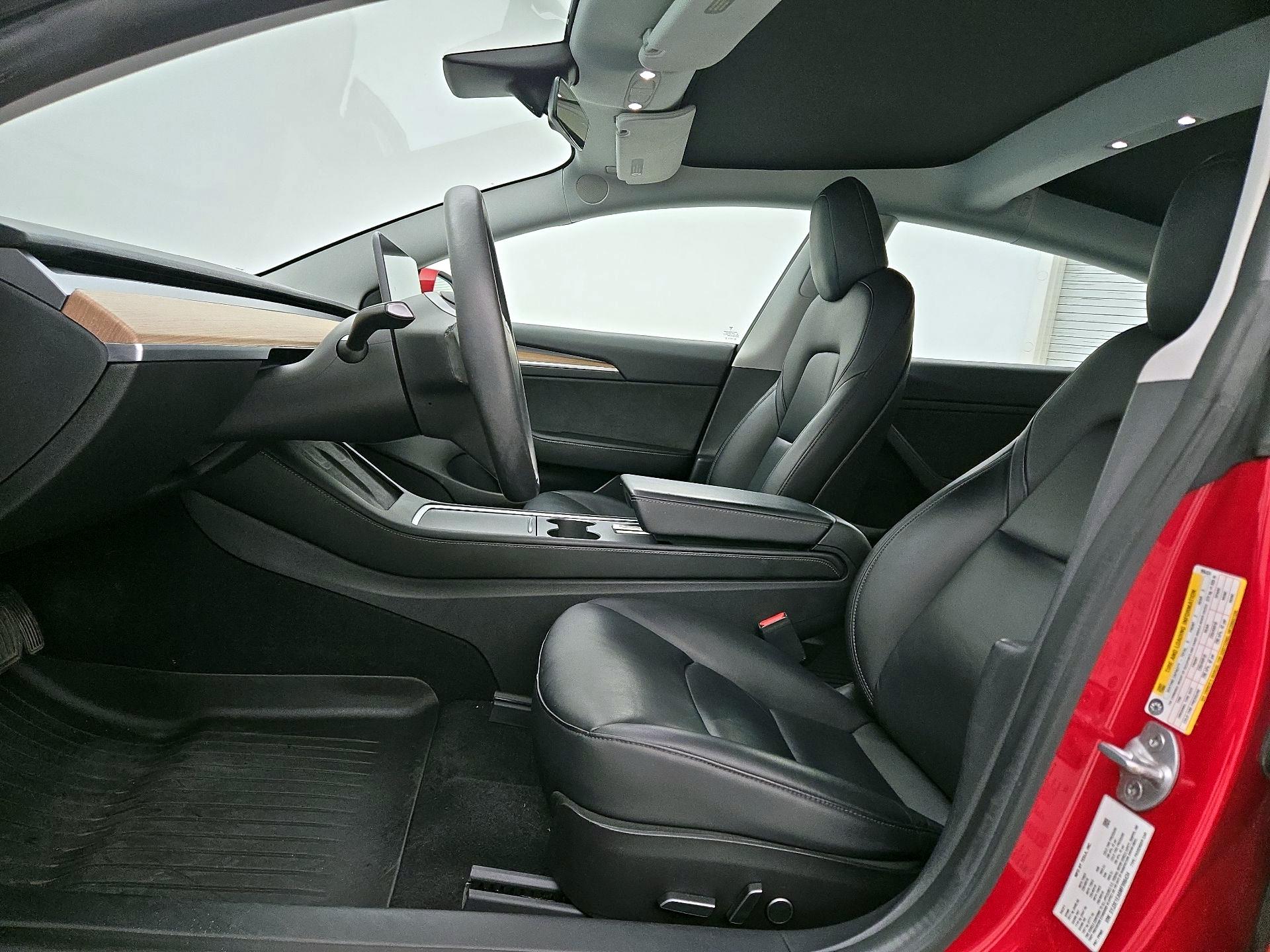 Thumbnail: 2021 Tesla Model 3 - 11