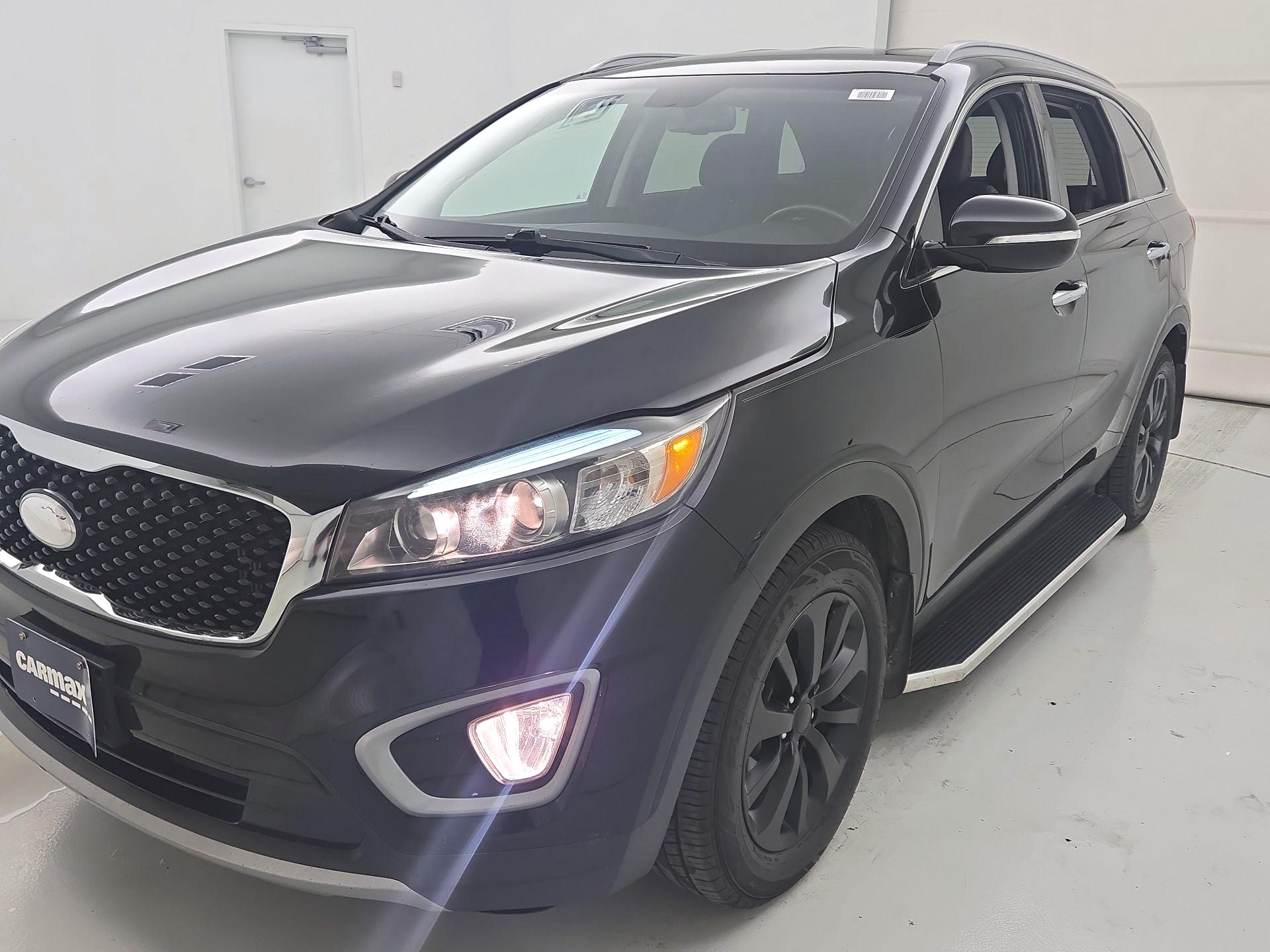 Thumbnail: 2017 Kia Sorento - 3