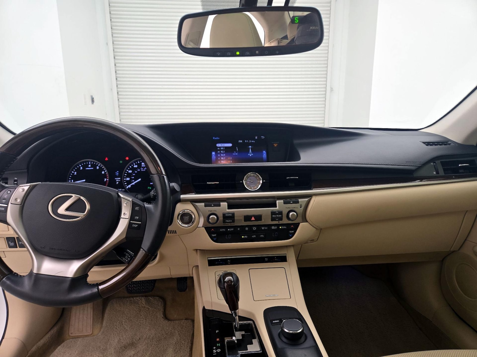 2015 Lexus ES 350 - Photo 10