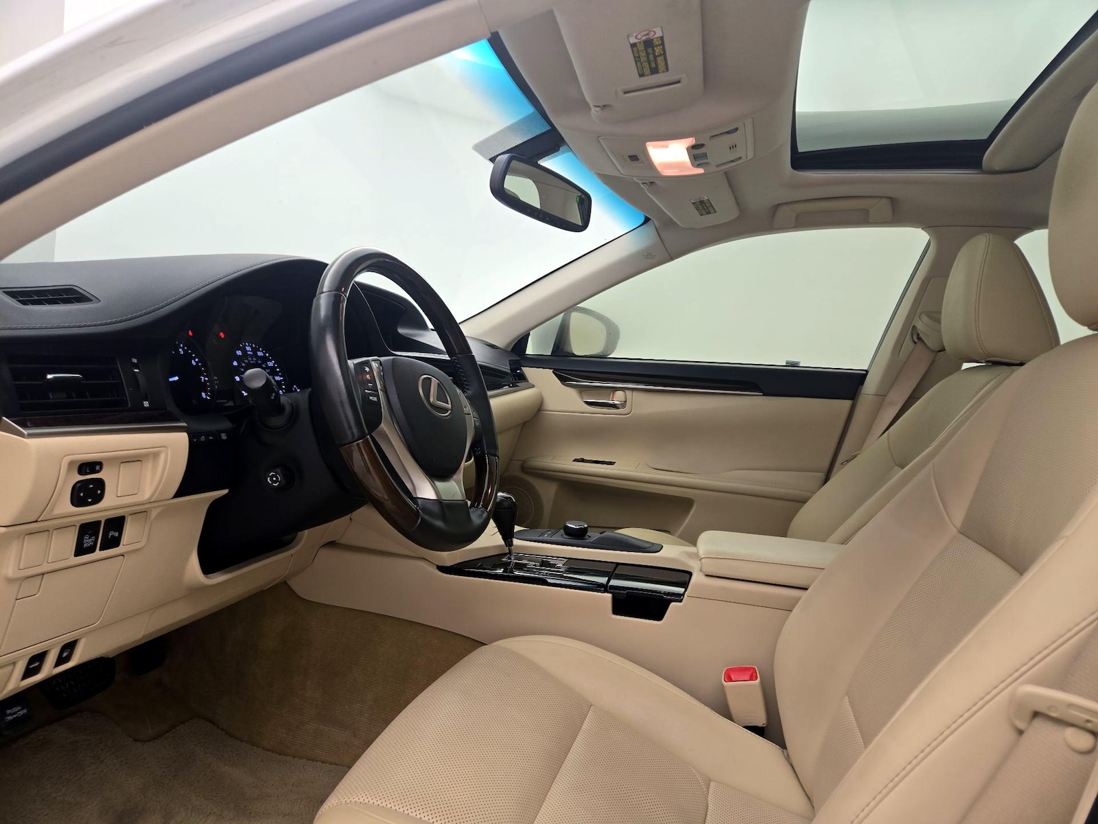 2015 Lexus ES 350 - Photo 20