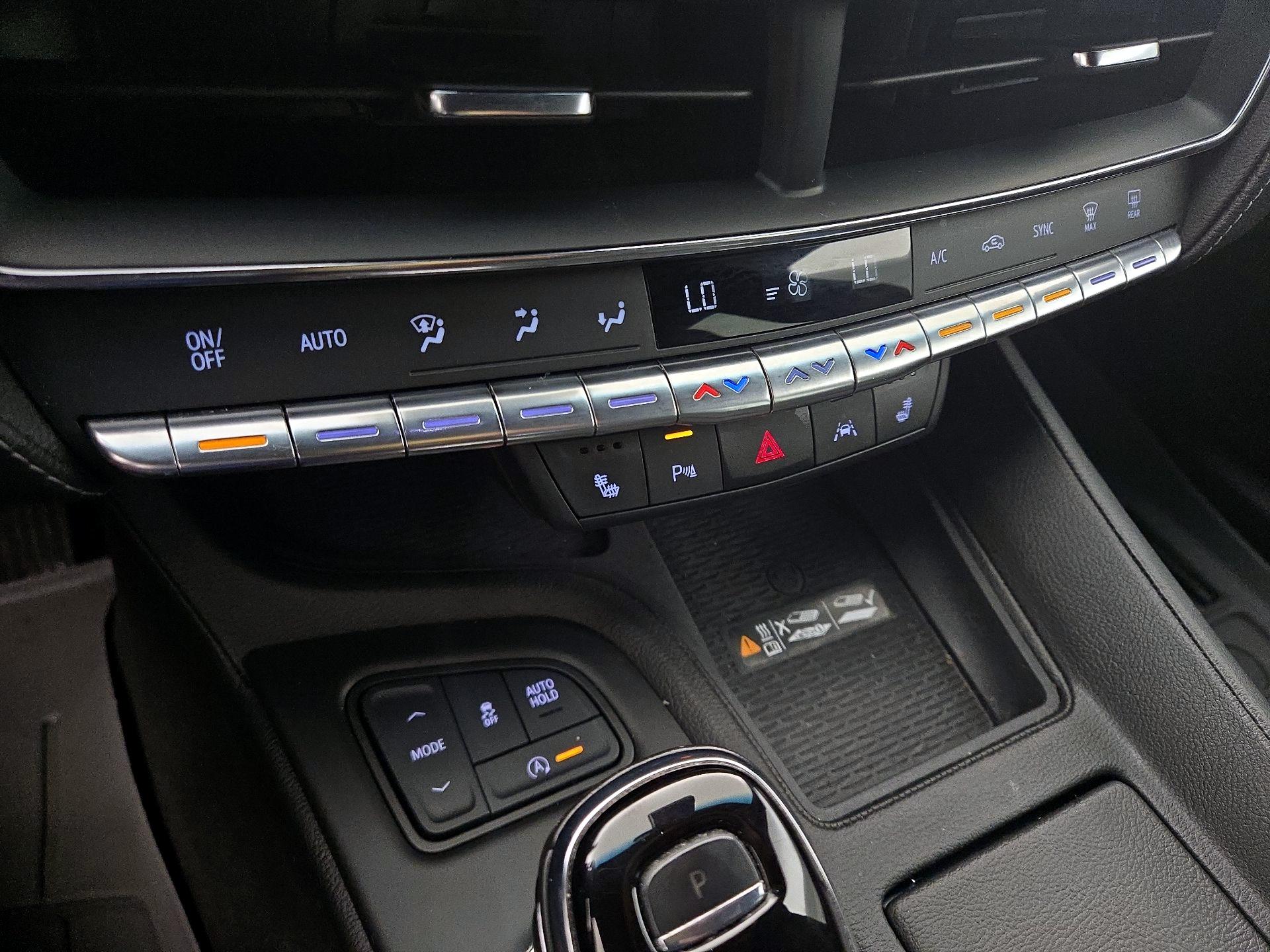Thumbnail: 2023 Cadillac CT5 - 16
