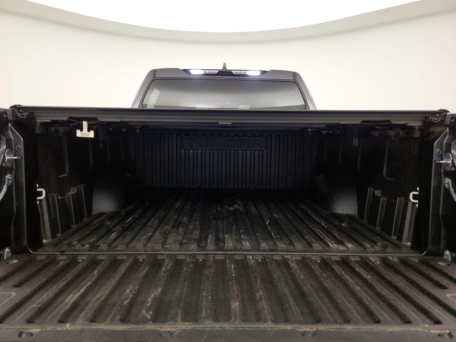 2025 Toyota Tundra SR5 - Photo 21