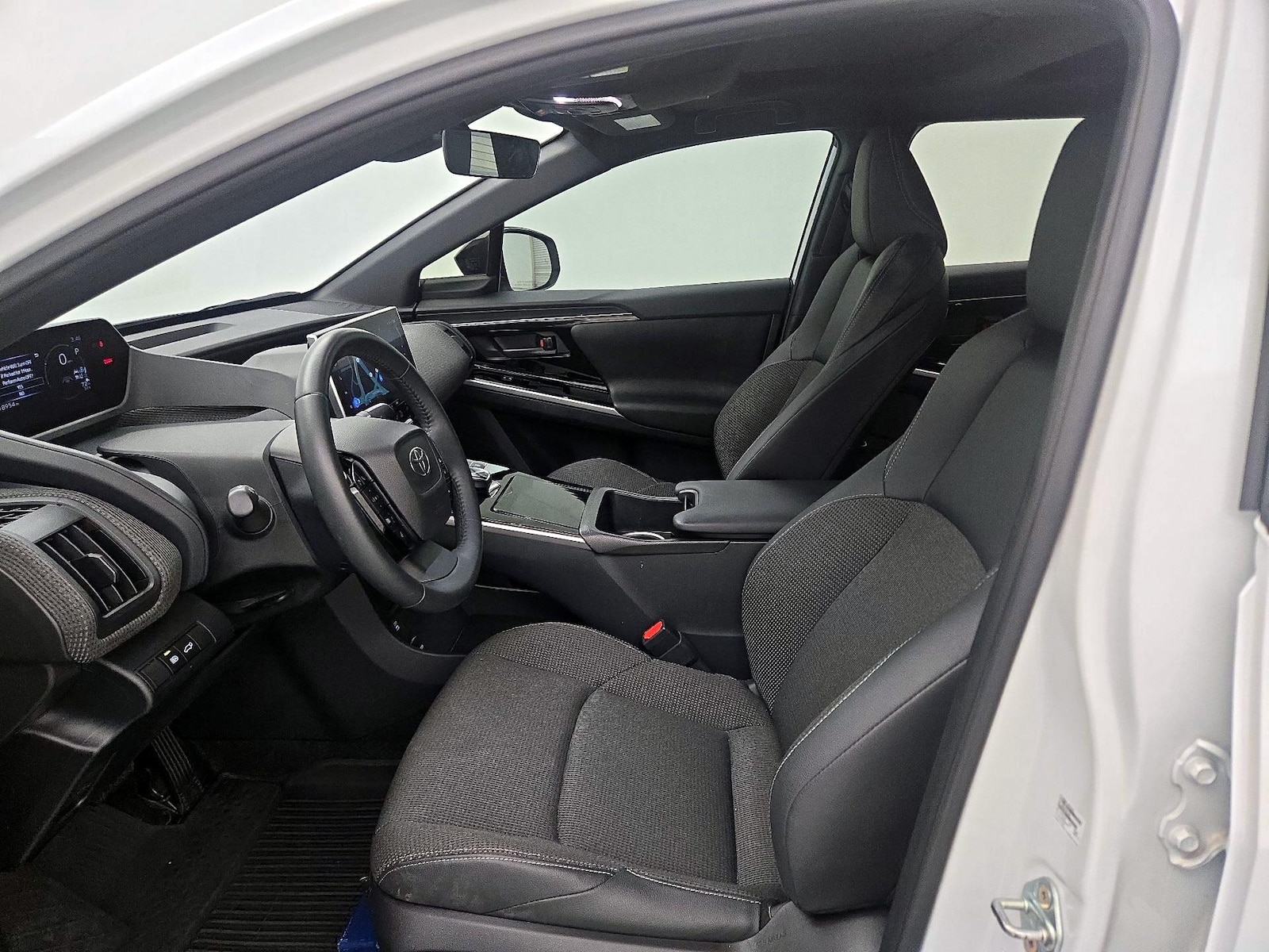 2024 Toyota bZ4X XLE, photo 12
