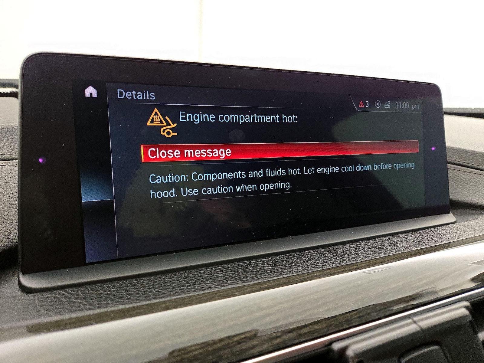 2018 BMW 3 Series 330e - Photo 15