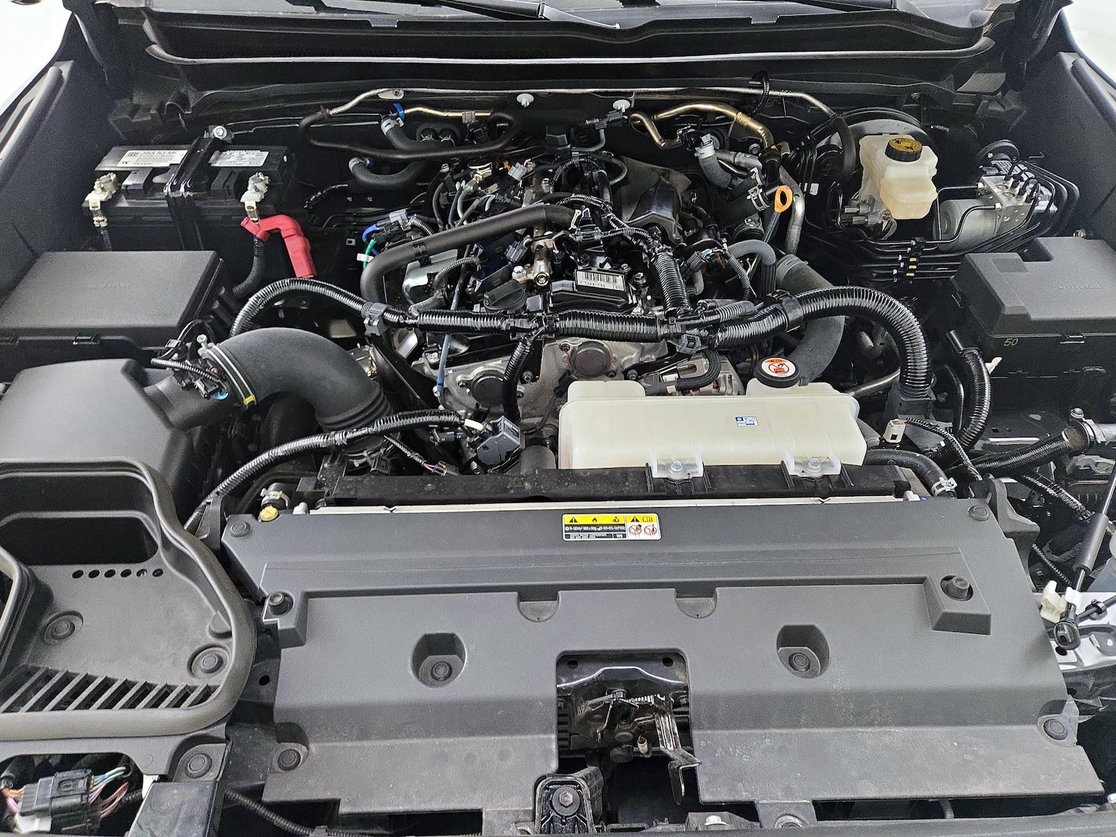 2025 Toyota Tacoma SR5 - Photo 22