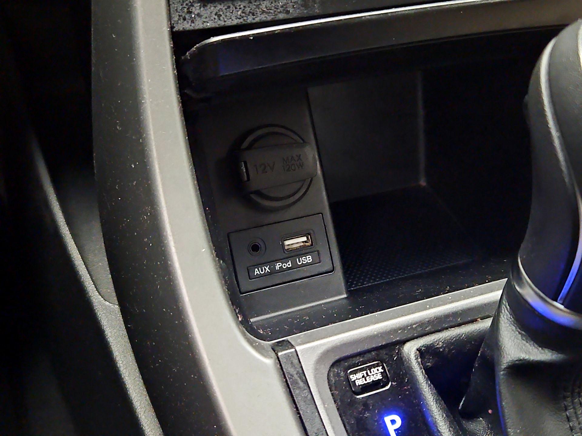 Thumbnail: 2016 Hyundai Elantra - 17