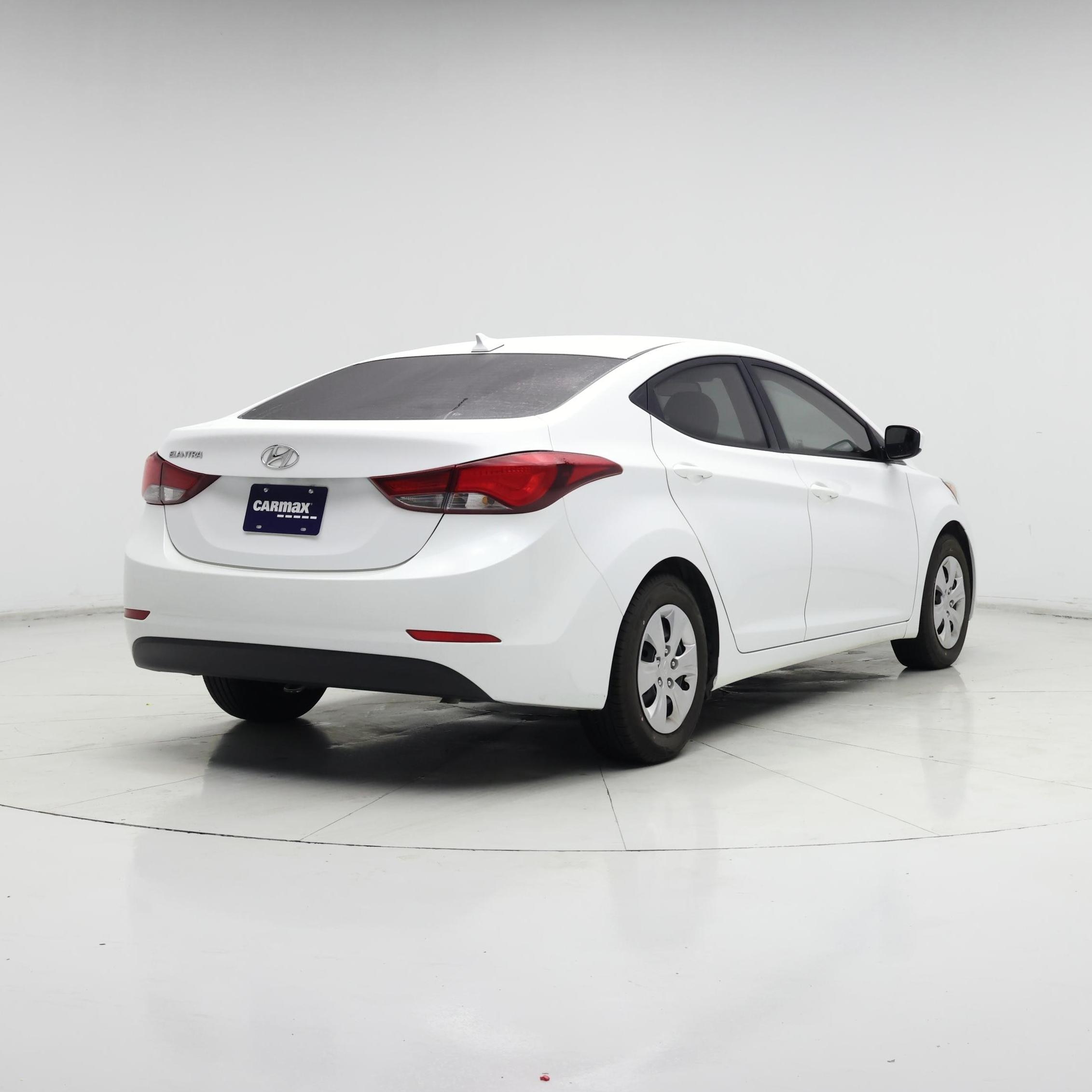 Thumbnail: 2016 Hyundai Elantra - 8