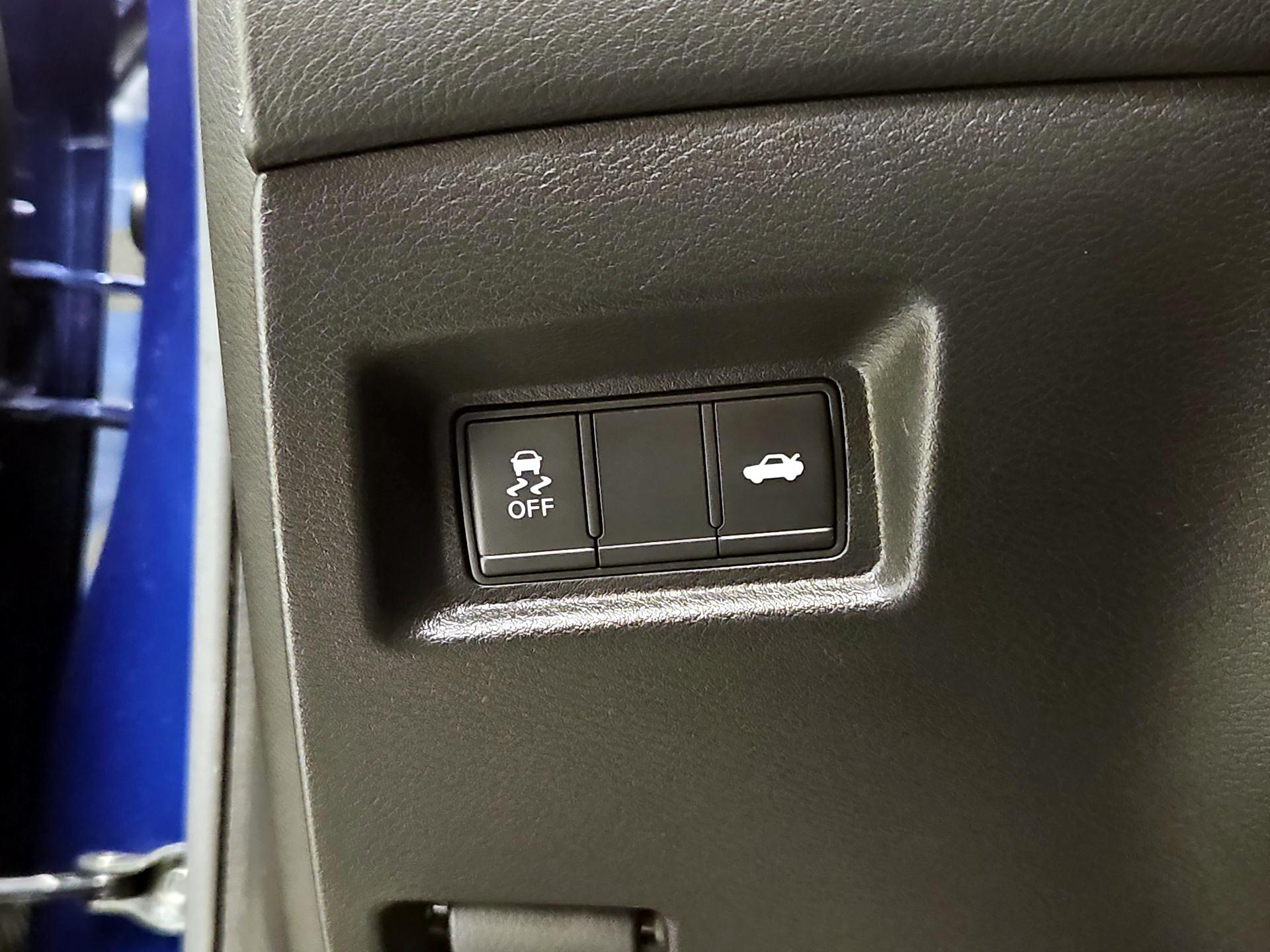 Thumbnail: 2019 INFINITI  - 13