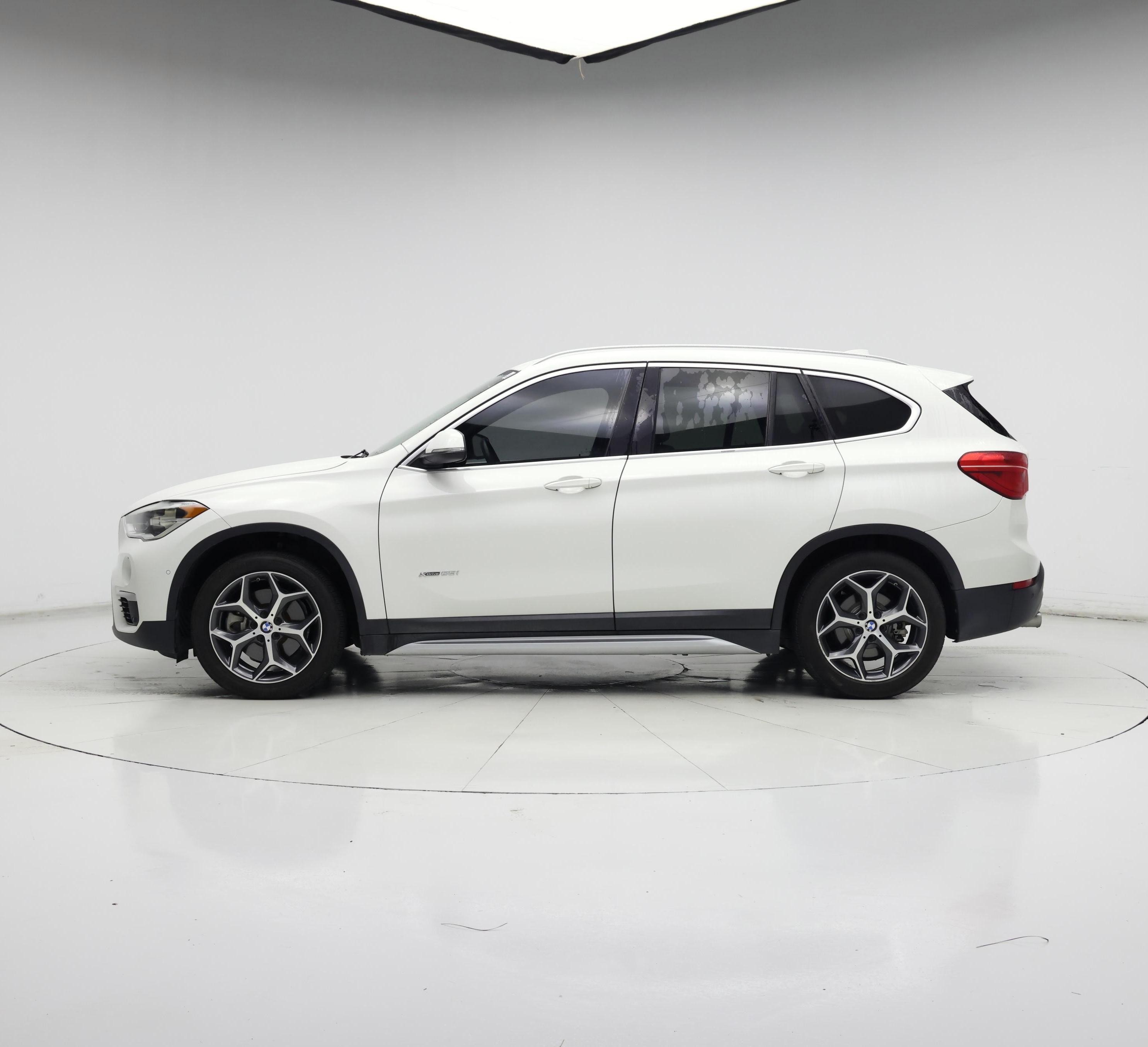 Thumbnail: 2016 BMW X1 - 3