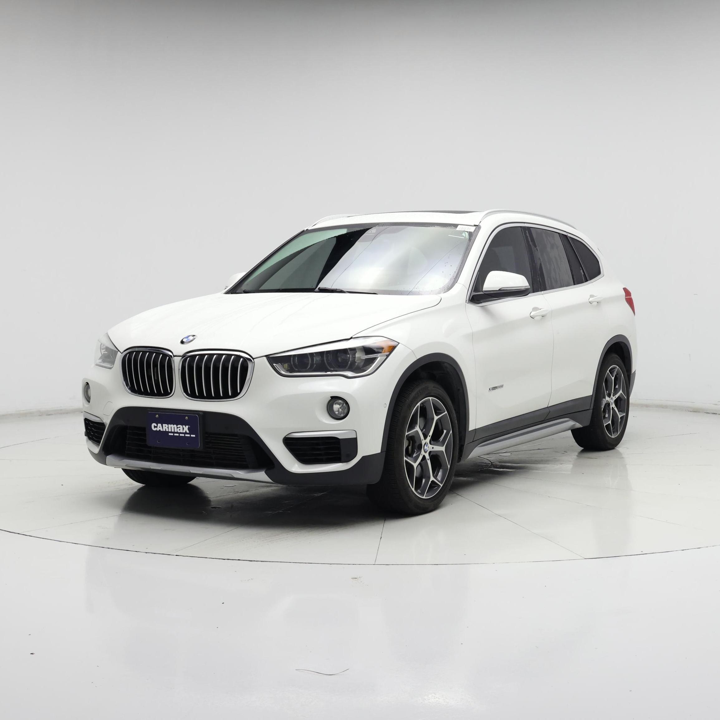 Thumbnail: 2016 BMW X1 - 4