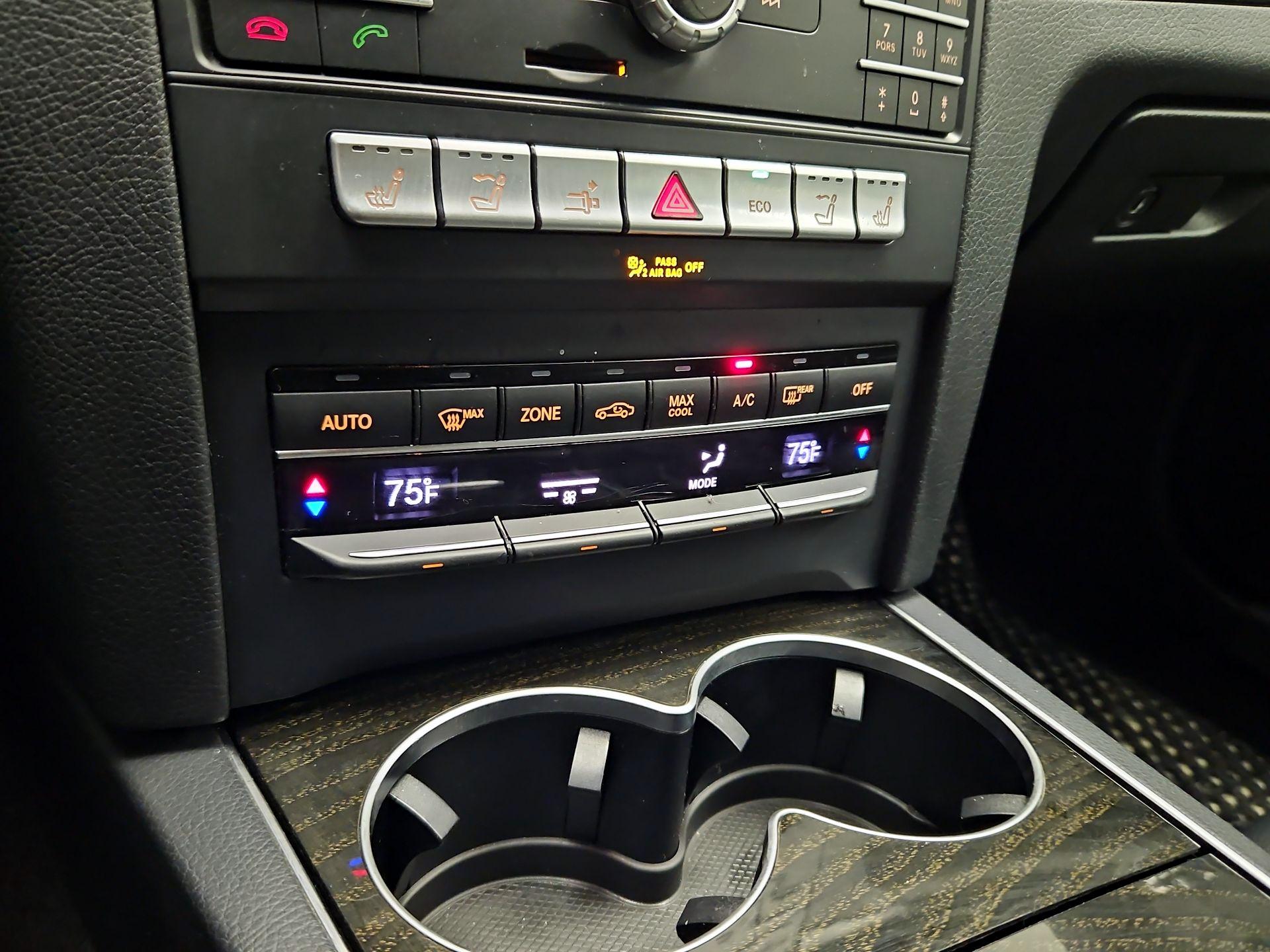 Thumbnail: 2016 Mercedes-Benz E-Class - 17