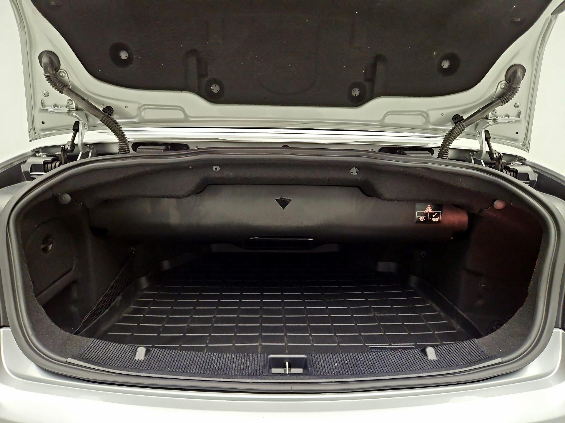 Thumbnail: 2016 Mercedes-Benz E-Class - 20