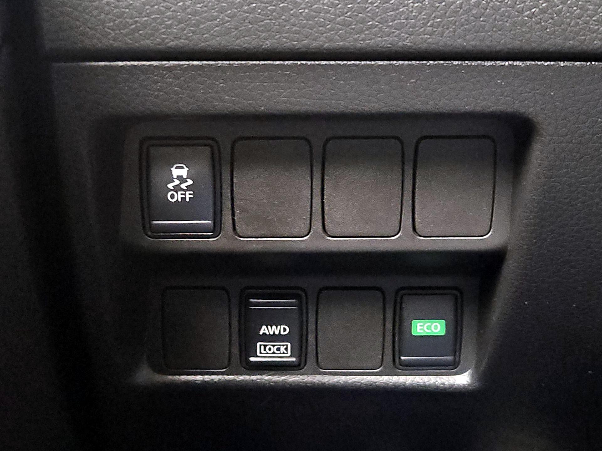 Thumbnail: 2019 Nissan Rogue Sport - 13