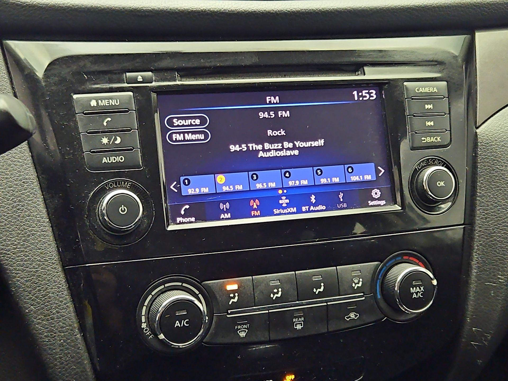 Thumbnail: 2019 Nissan Rogue Sport - 15