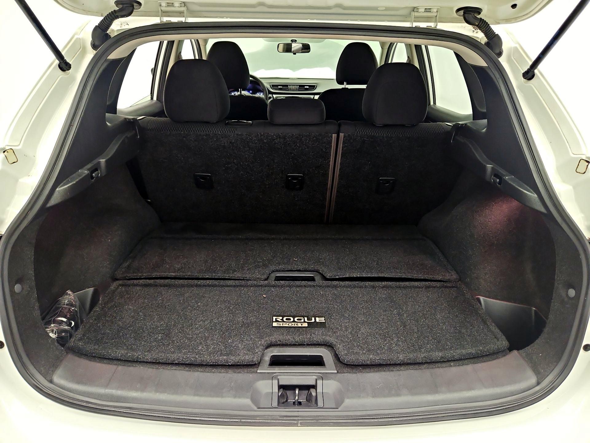 Thumbnail: 2019 Nissan Rogue Sport - 20