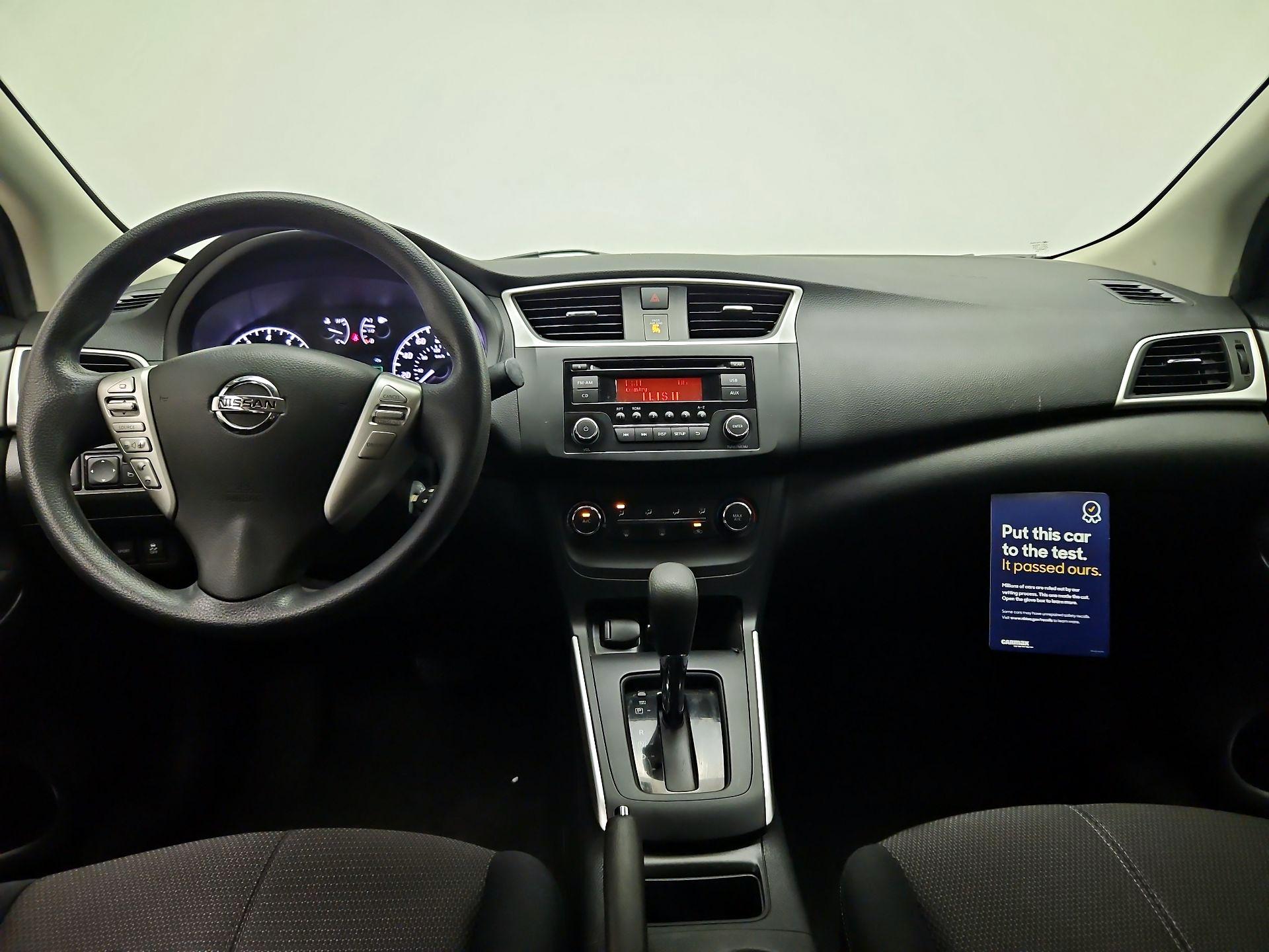 Thumbnail: 2017 Nissan Sentra - 9