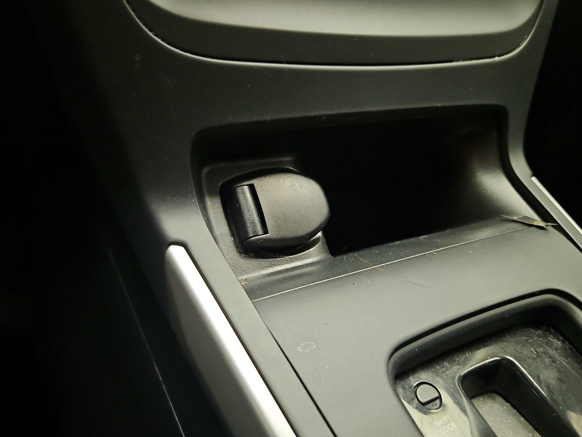 Thumbnail: 2017 Nissan Sentra - 17