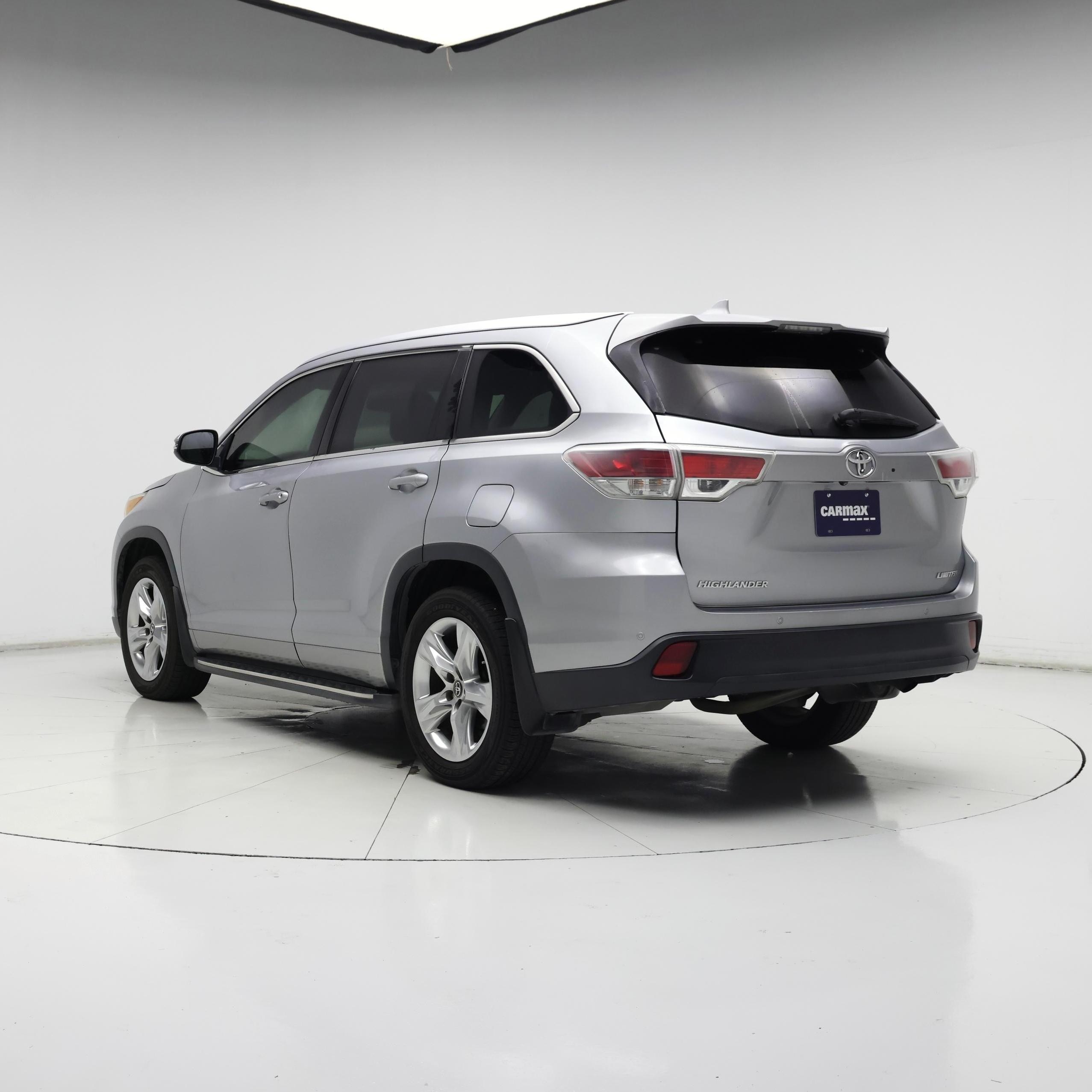 Thumbnail: 2016 Toyota Highlander - 2