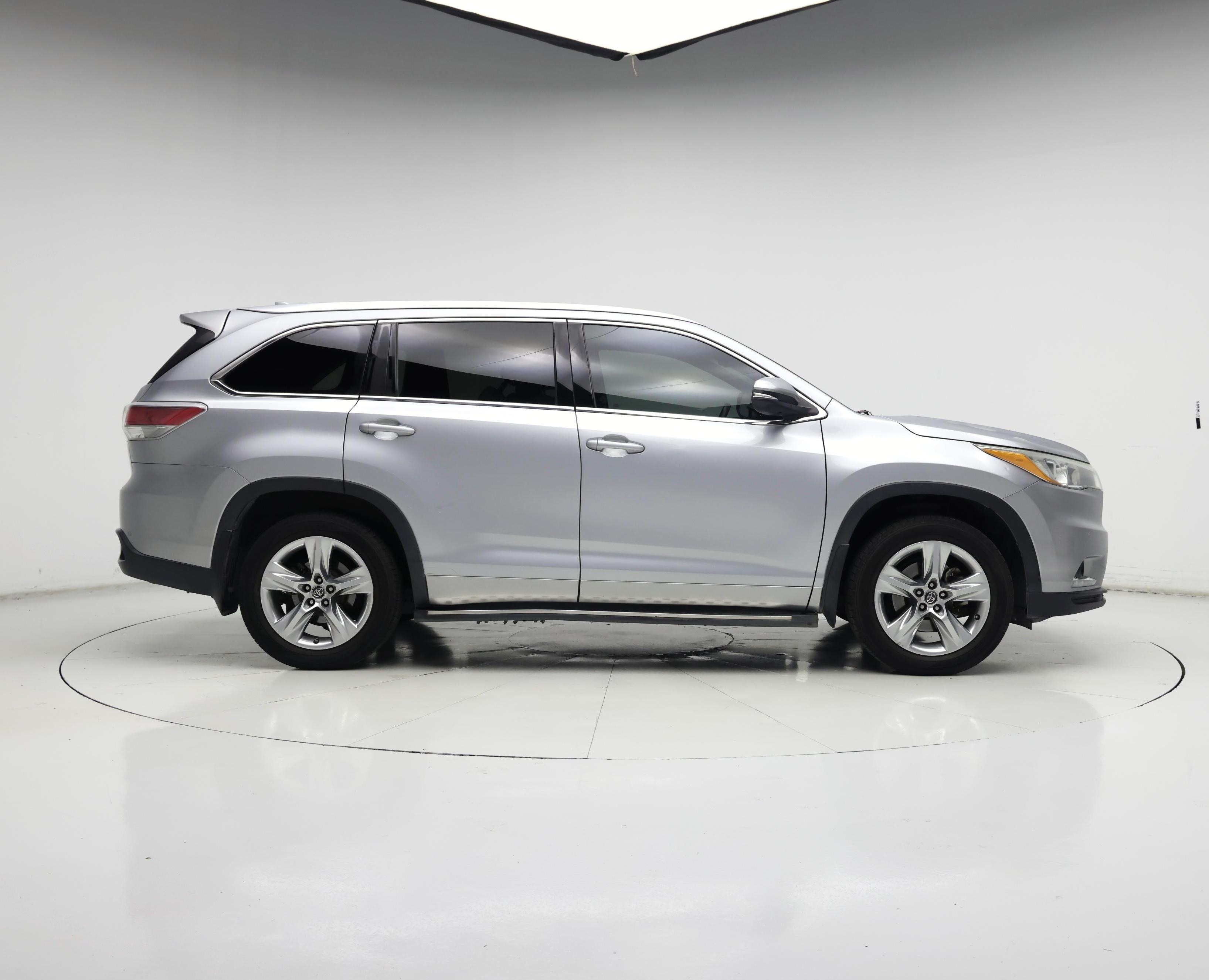 Thumbnail: 2016 Toyota Highlander - 7