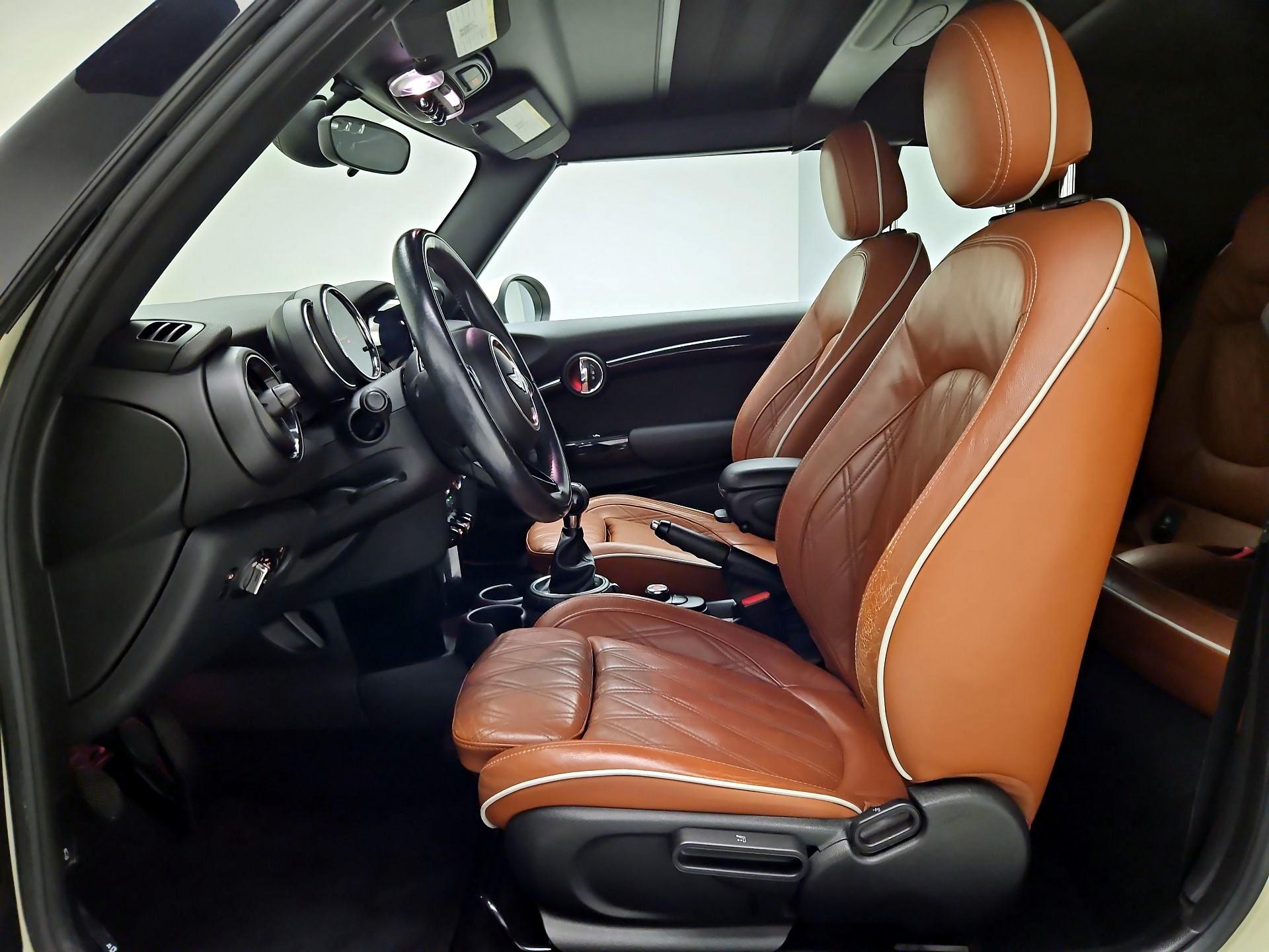 Thumbnail: 2016 MINI Cooper - 9