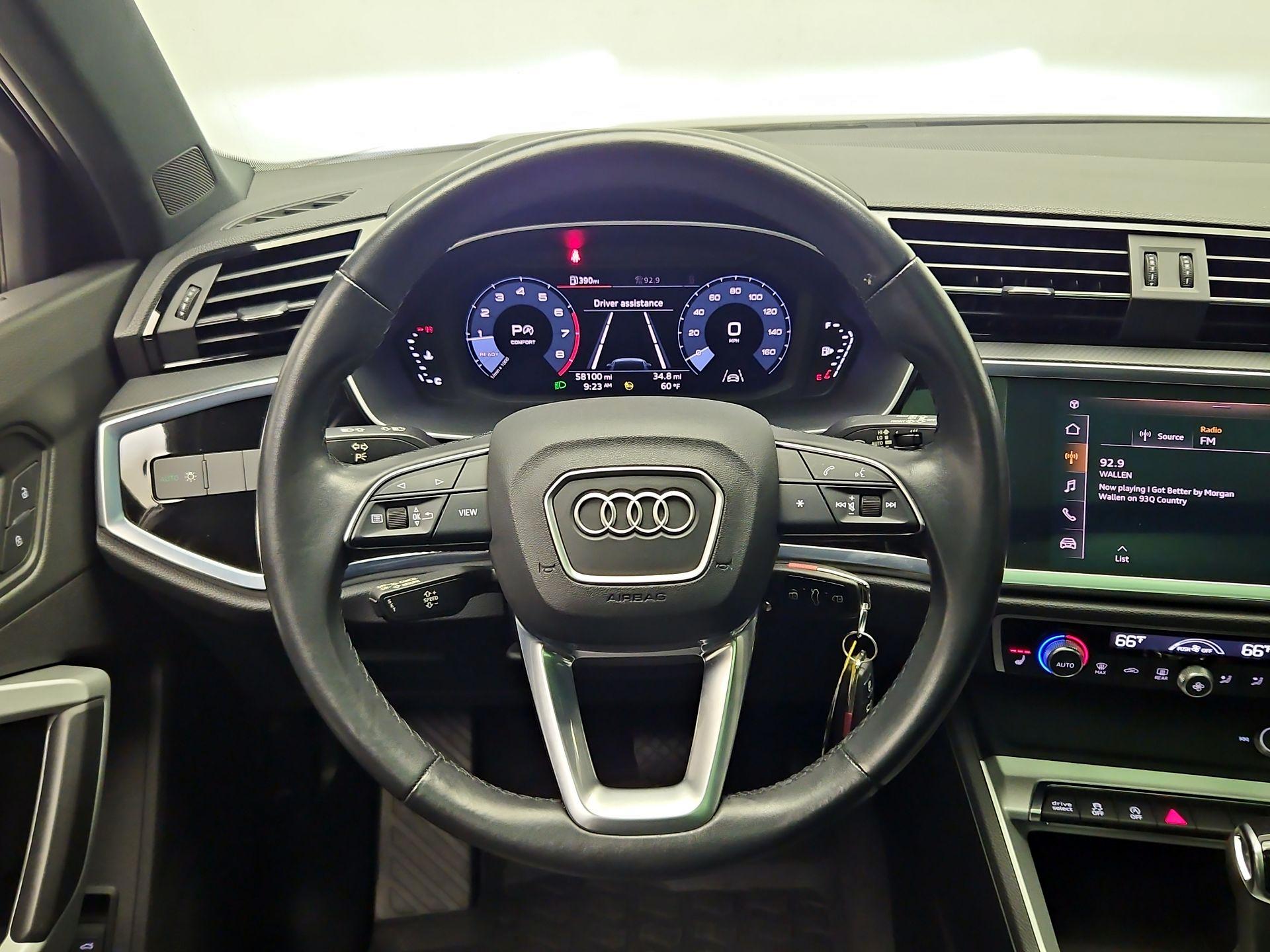 Thumbnail: 2021 Audi Q3 - 10