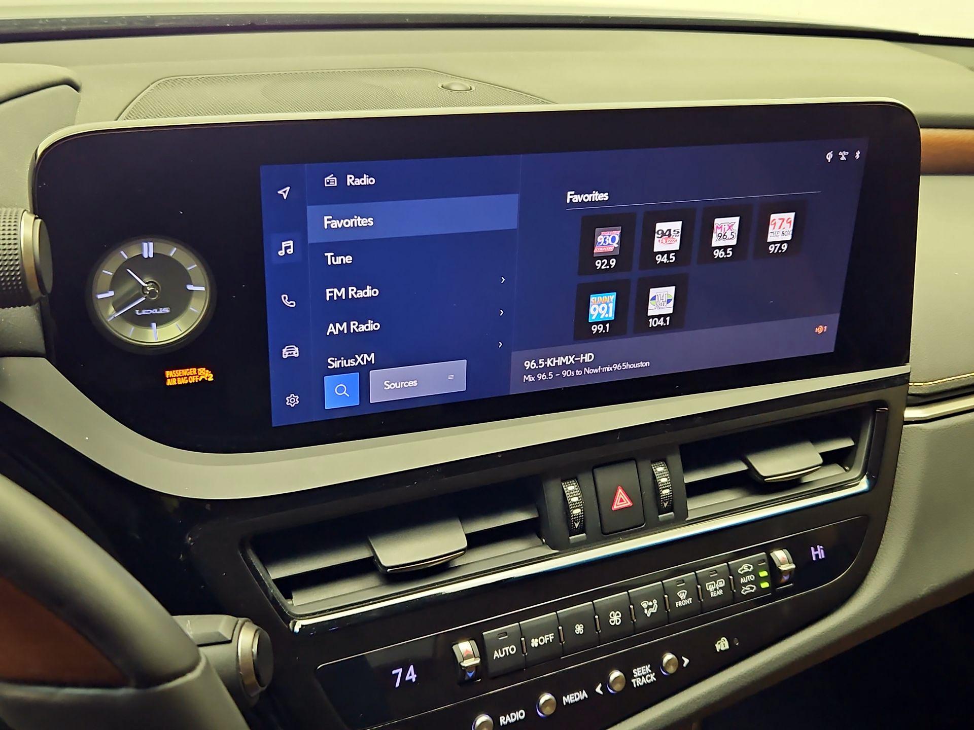 Thumbnail: 2024 Lexus ES - 15